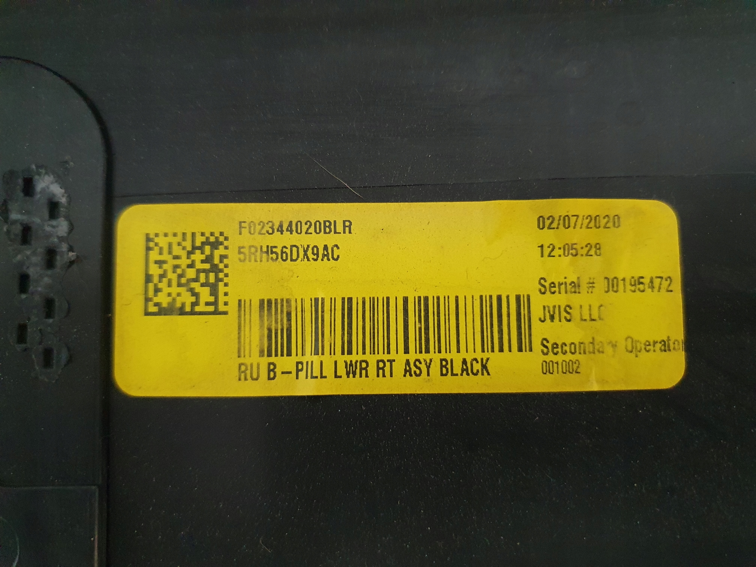 CHRYSLER PACIFICA II 16- OSŁONA SŁUPKA LEWA 5RH63DX9AH Typ samochodu 4x4/SUV Samochody osobowe