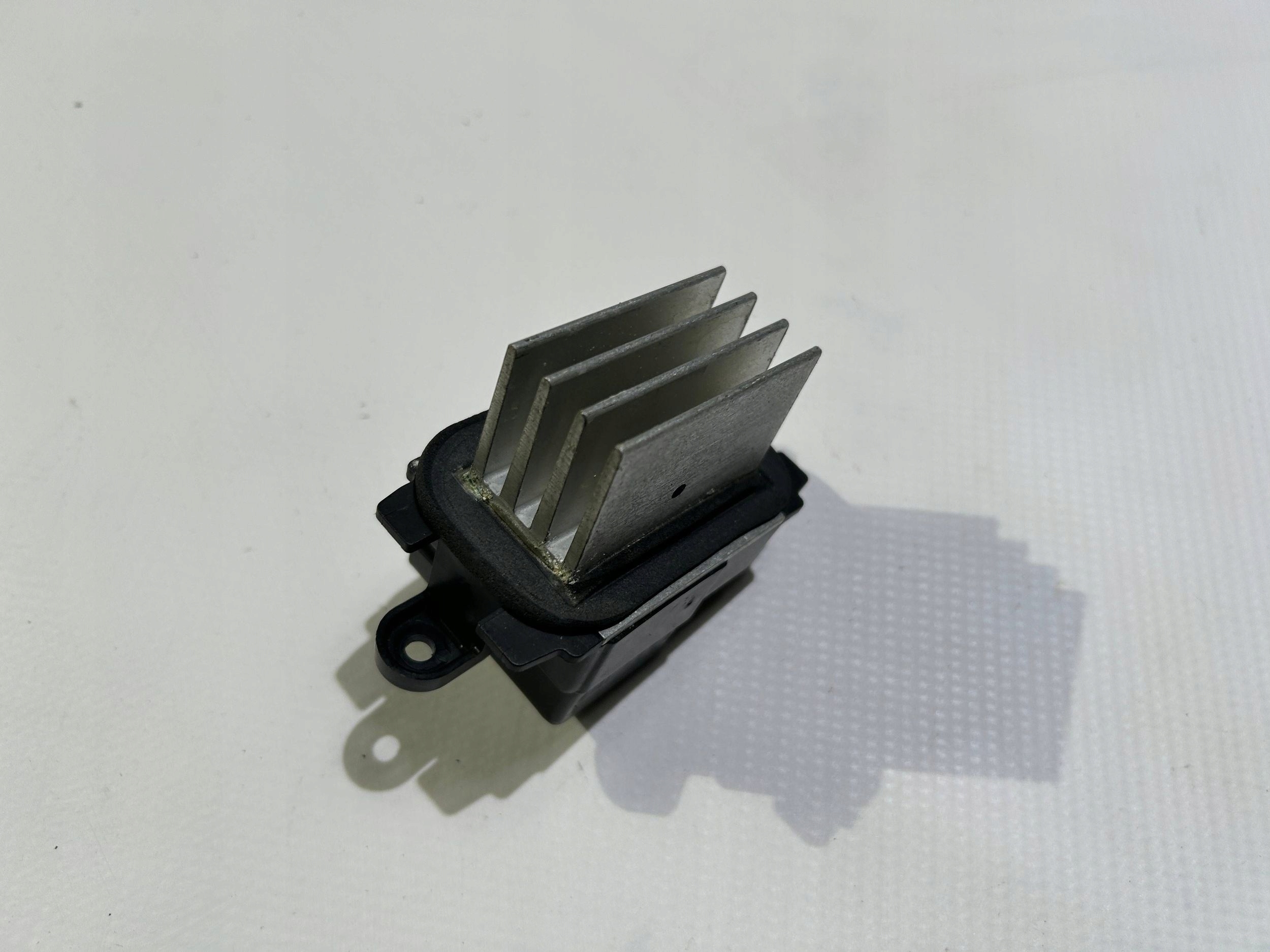 Rezonator opornica de chauffage Bouches buses Ford Explorer 2016