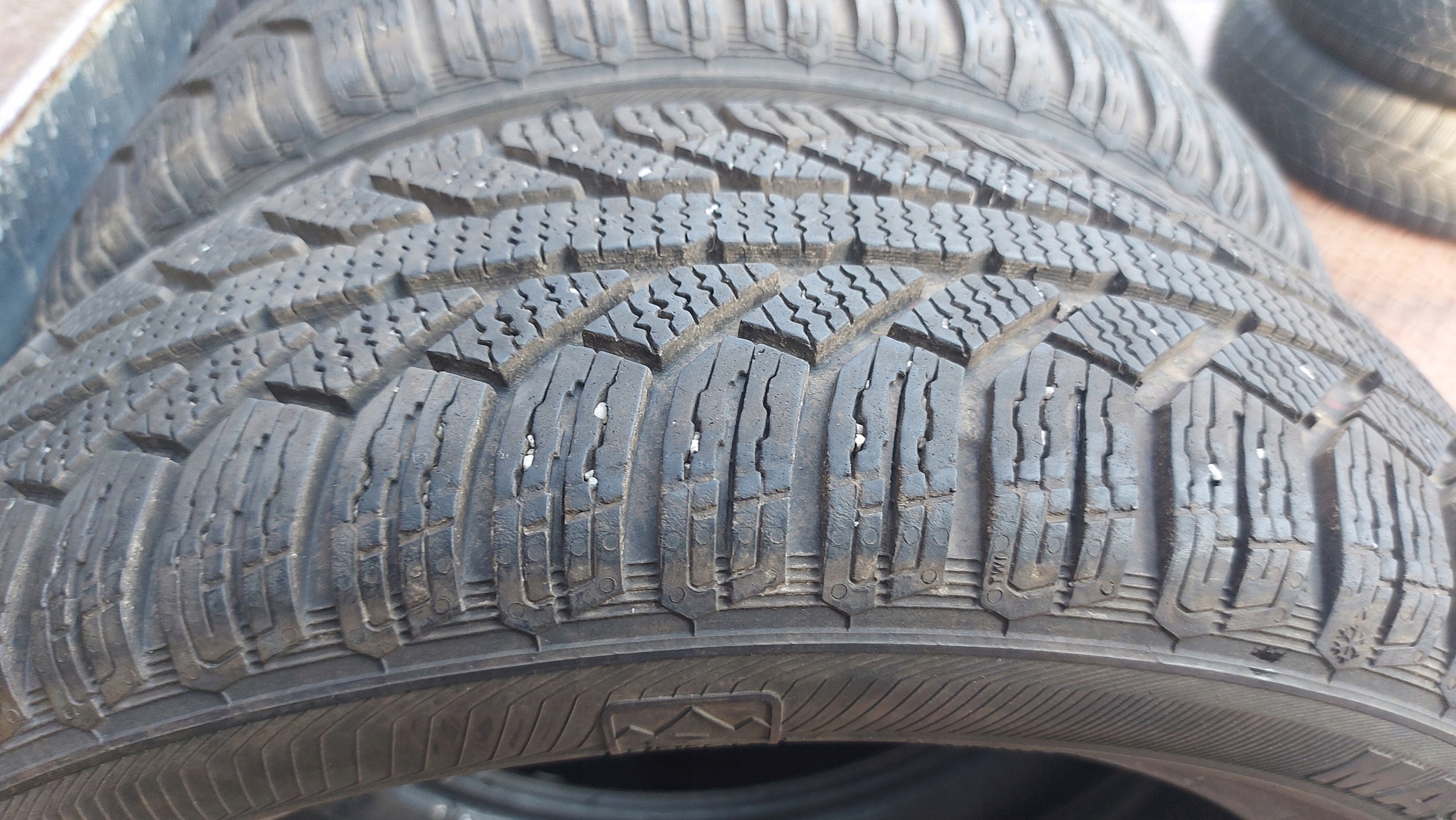 SEMPERIT MASTER-GRIP 2 165/60R15 gume zimske 7mm