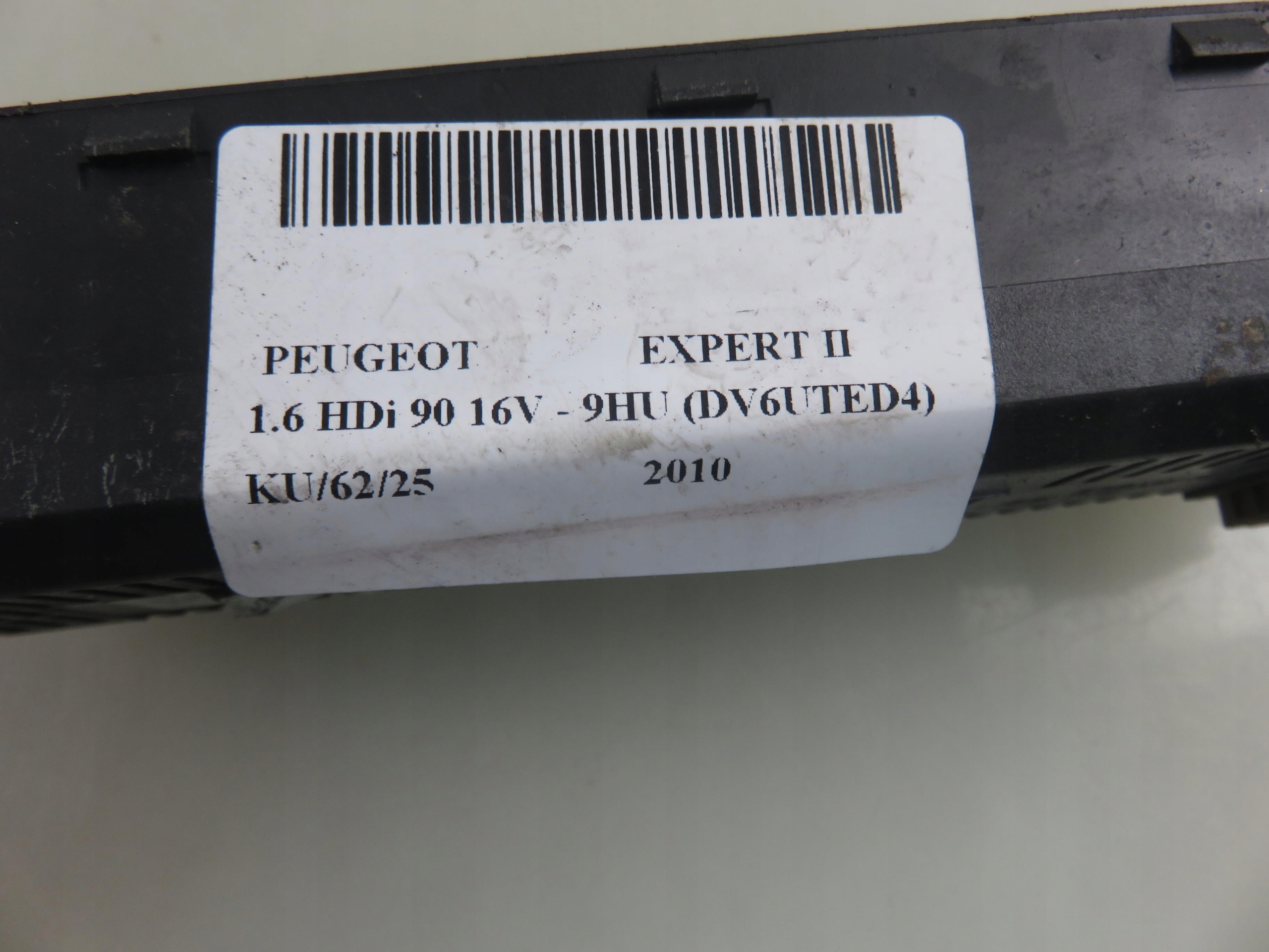 M1050681 peugeot