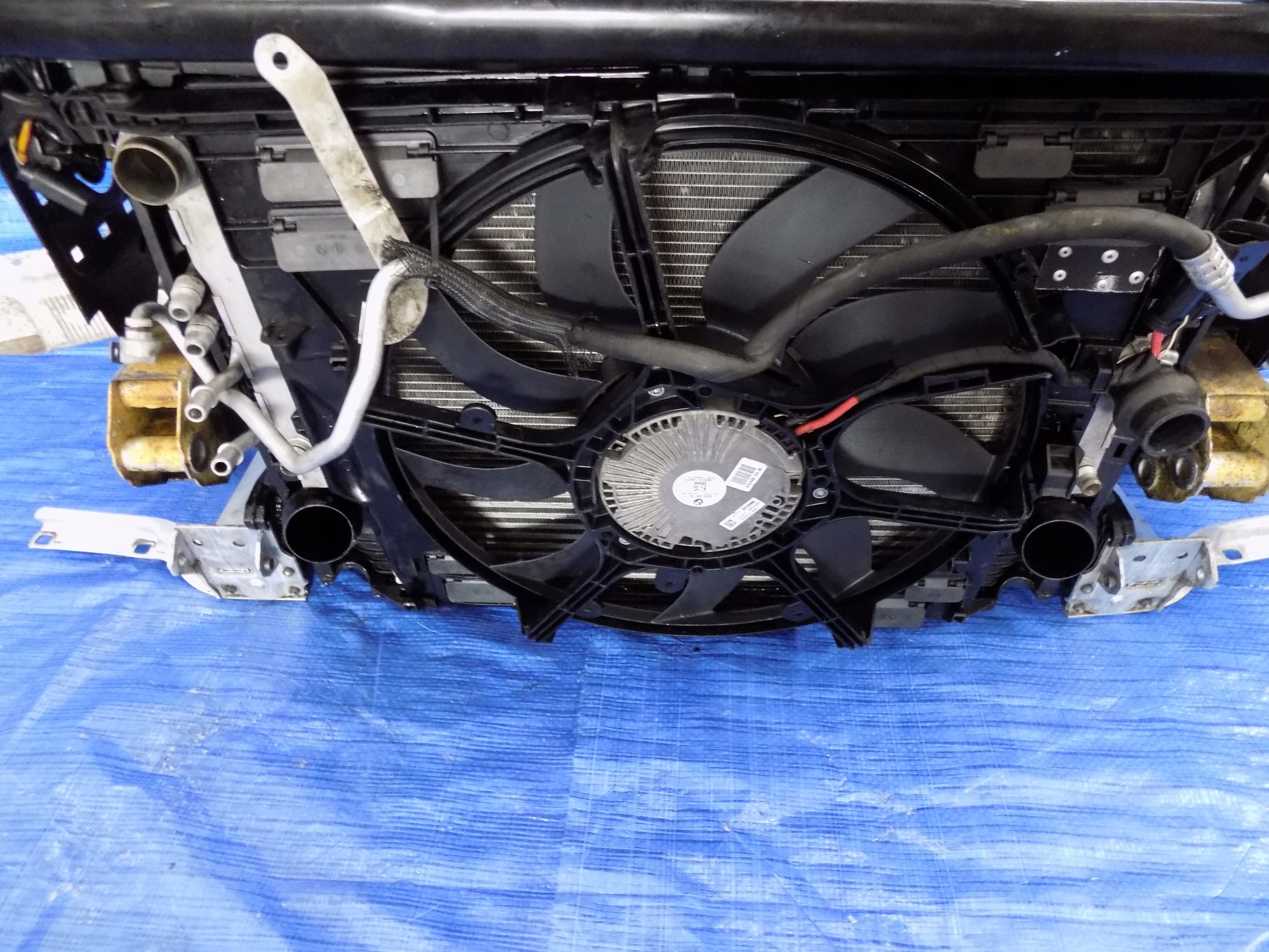 support panel for radiators radiator sider BMW 5 F10 2012R 3,0B