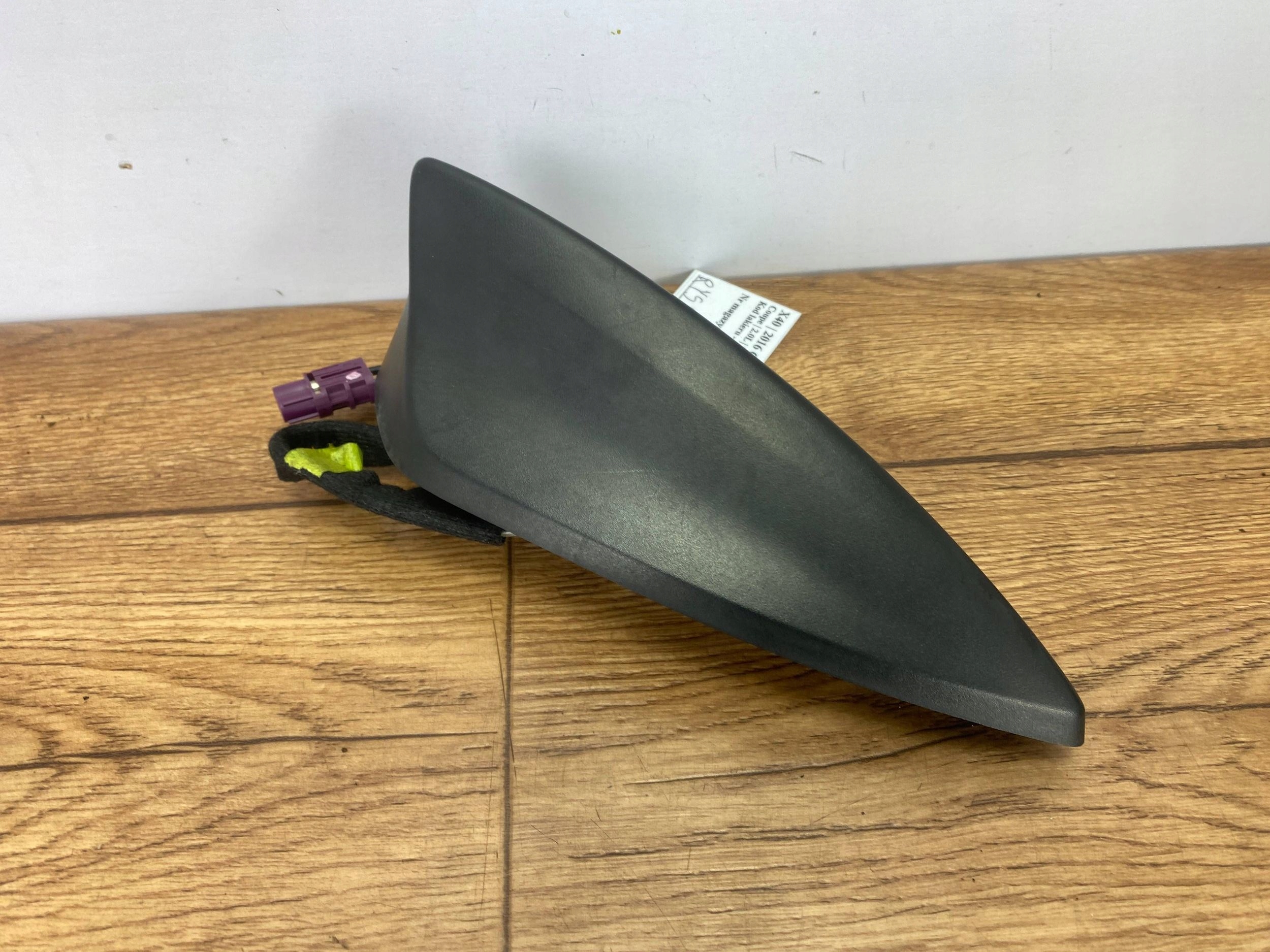 Antenne GPS (pletwa) rekin Chevrolet Camaro 2016+