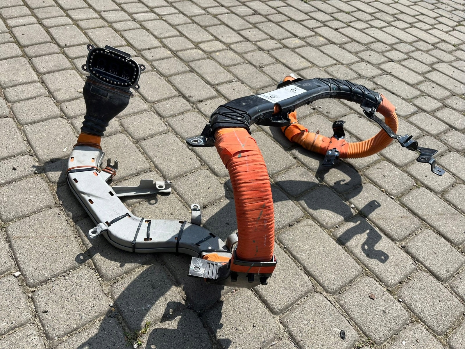 OKABLOWANIE WYSOKIEGO NAPIĘCIA JEEP WRANGLER JL 2.0T 4xe PHEV Producent części Jeep OE