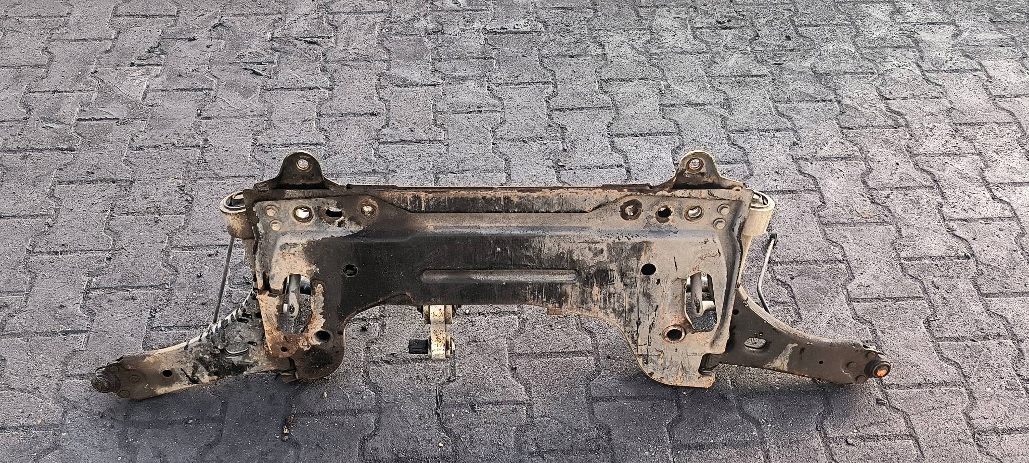 axle beam front 1.4 TDCI FORD FIESTA MK6
