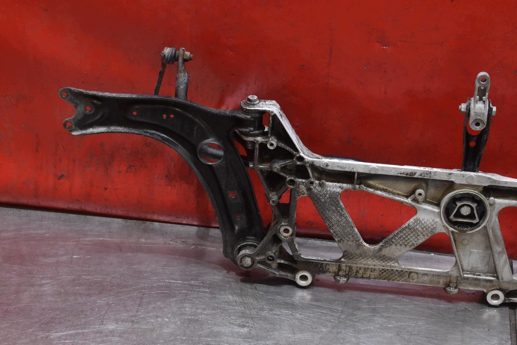 axle beam sider subframe axle beam front 3Q0199369E VW PASSAT B8 2.0 TSI 220 KM 14