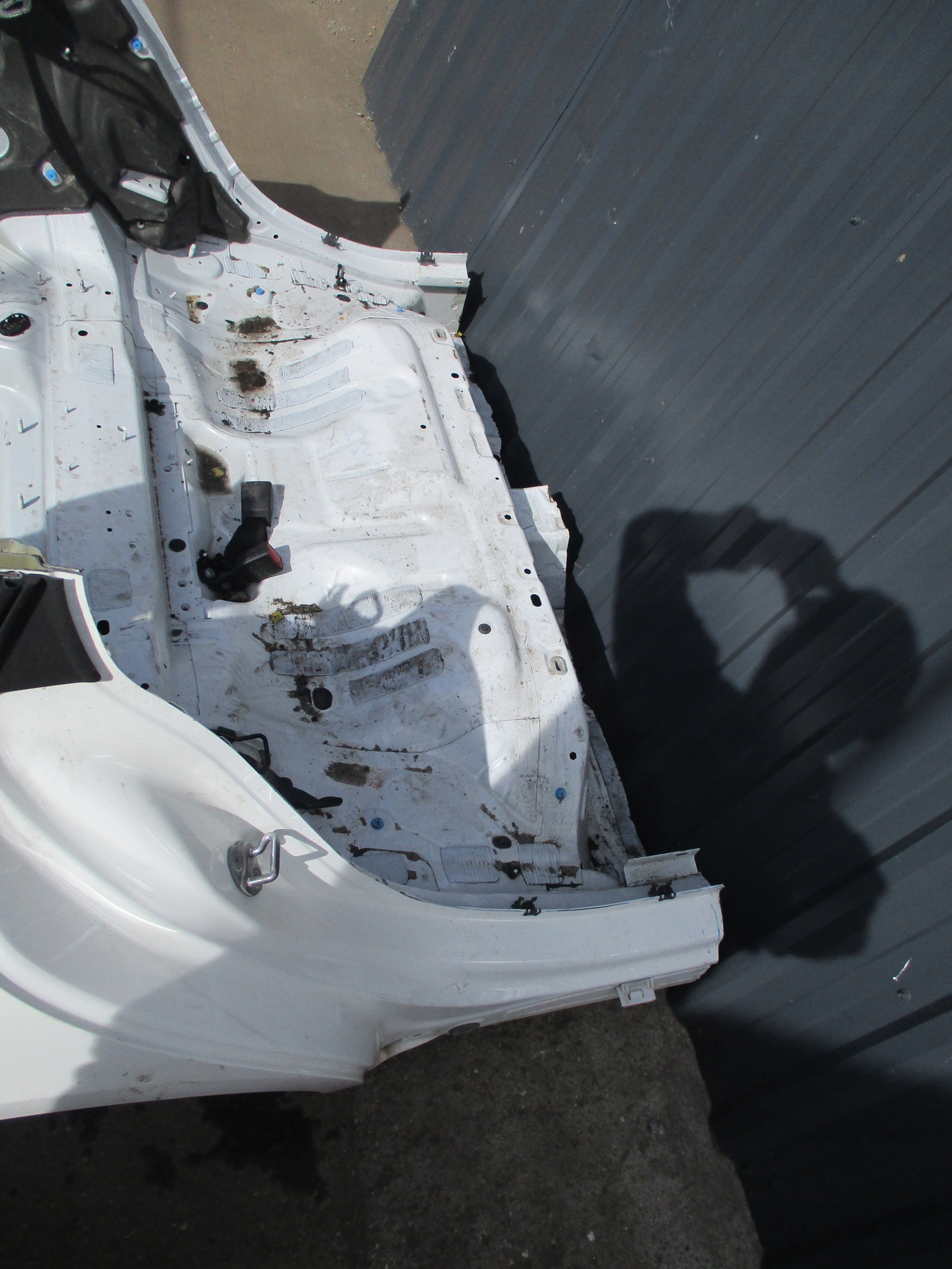 BŁOTNIK TYLNY LEWY PRAWY PAS ĆWIARTKA DUPA MERCEDES CLA W118 KOMBI Waga produktu z opakowaniem jednostkowym 1 kg