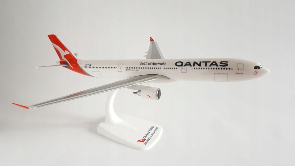 Model letadla Airbus A330-300 Qantas 1:200 Herpa