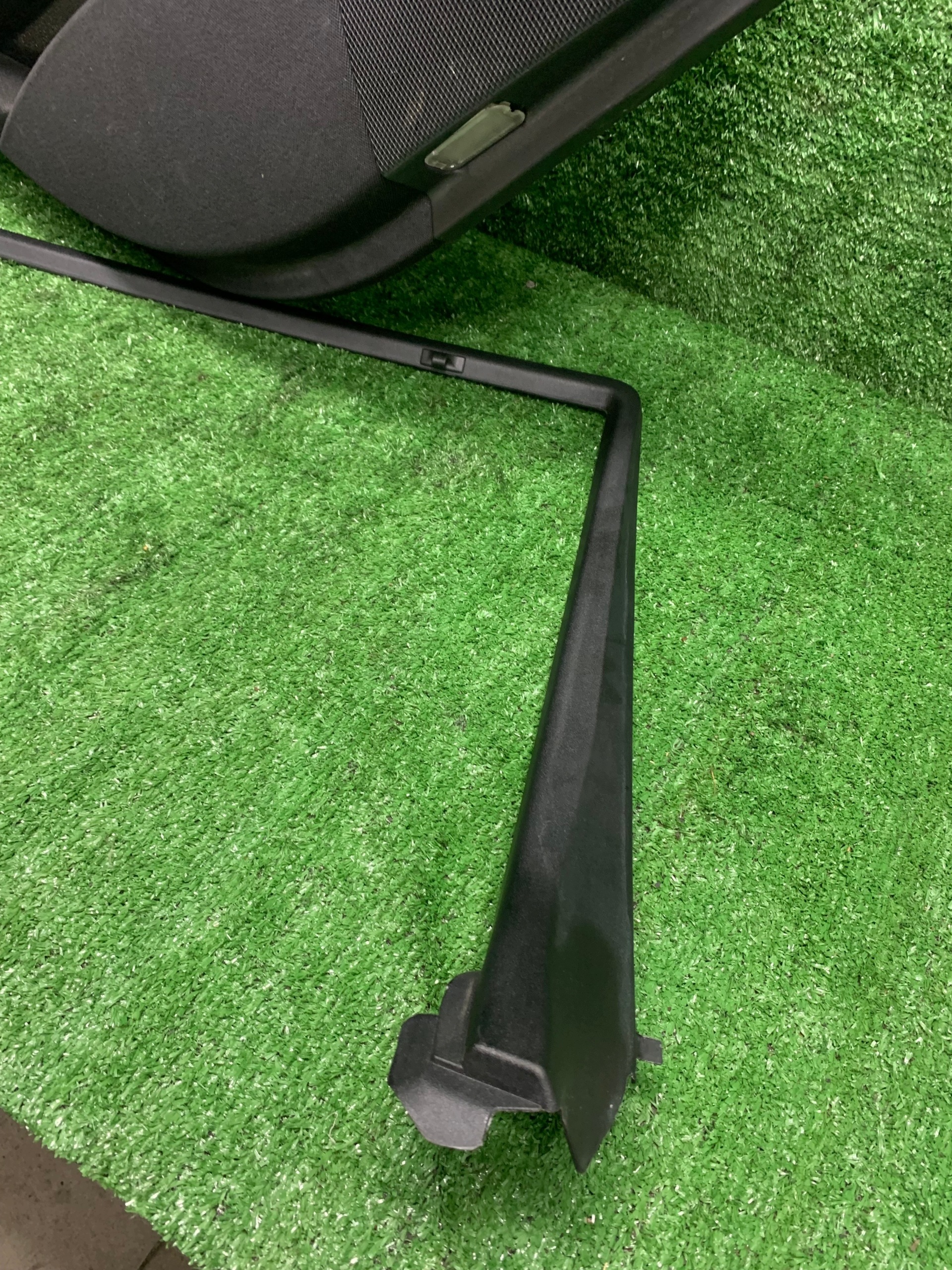 side upholstery door rear part left blinds MERCEDES E W211