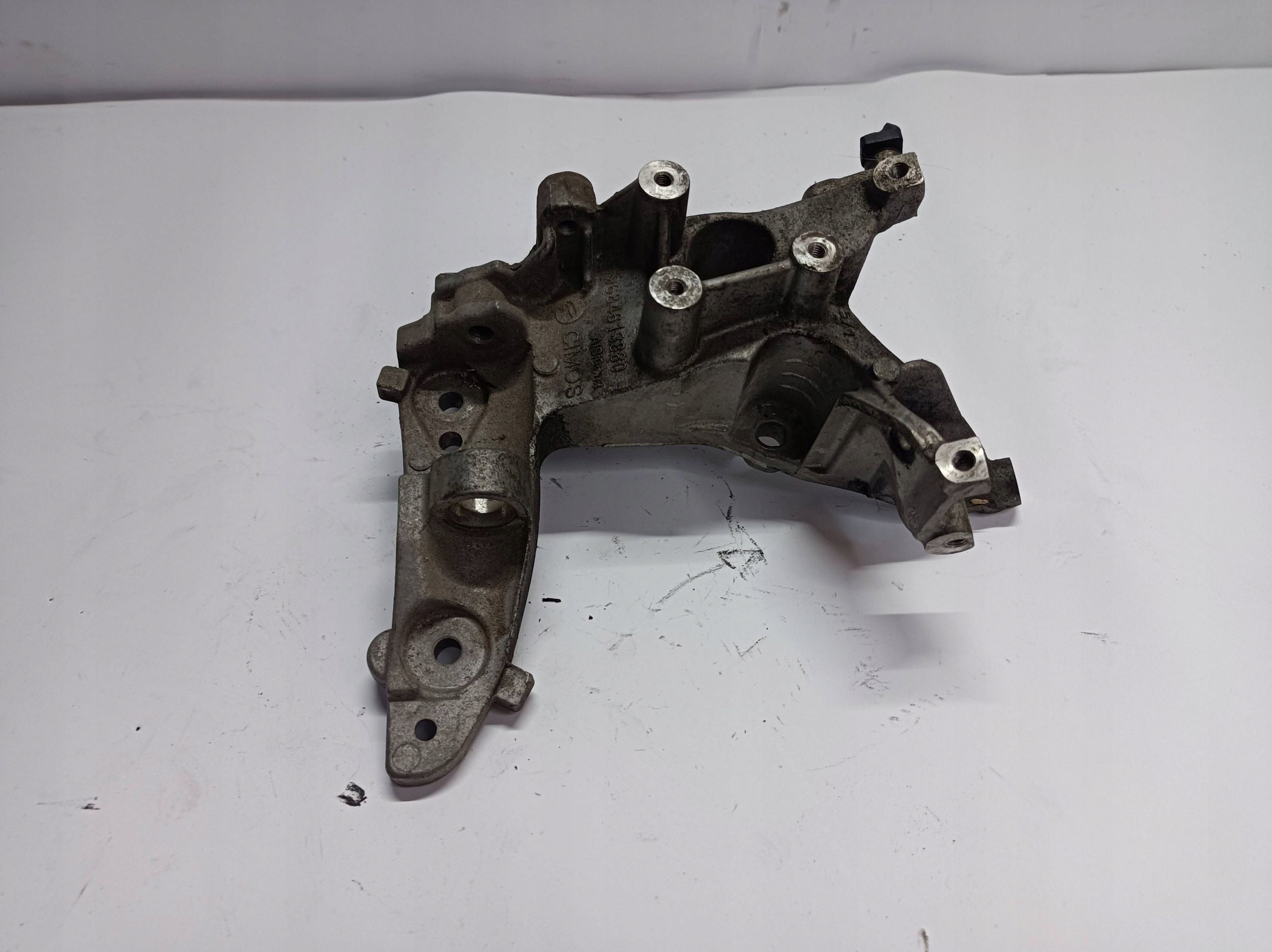 supporto alternatore Peugeot 3008 e PSA 9684613880