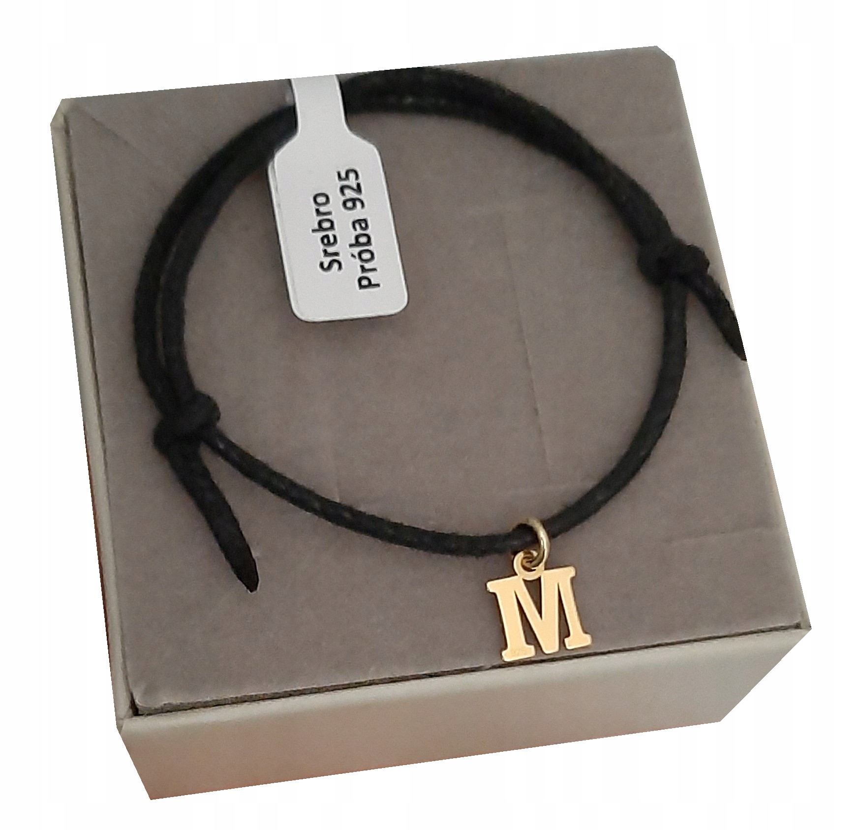 

Bransoletka sznurkowa czarna z literką literka