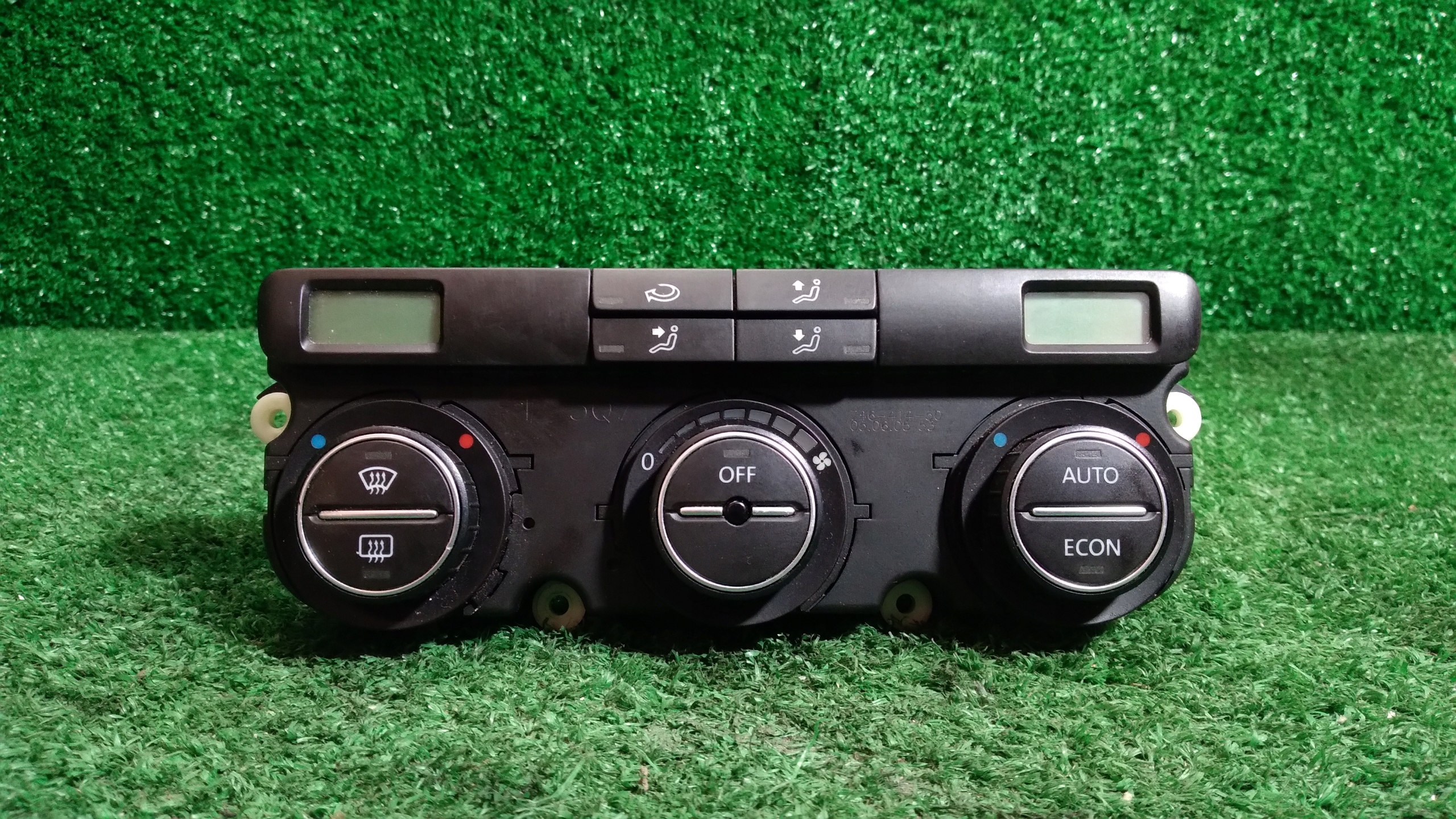 control panel air conditioning devices VOLKSWAGEN GOLF 5 plus