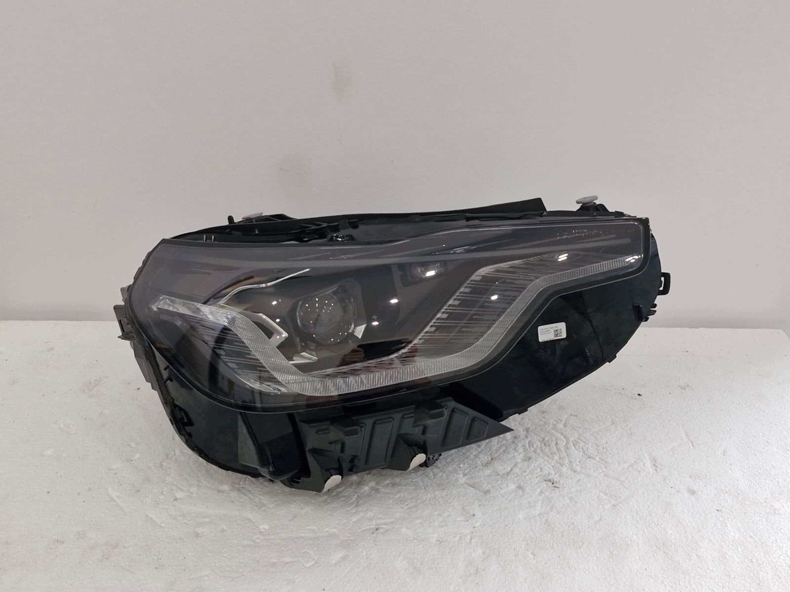 light right BMW 2 G42 M2 G87 FULL LED