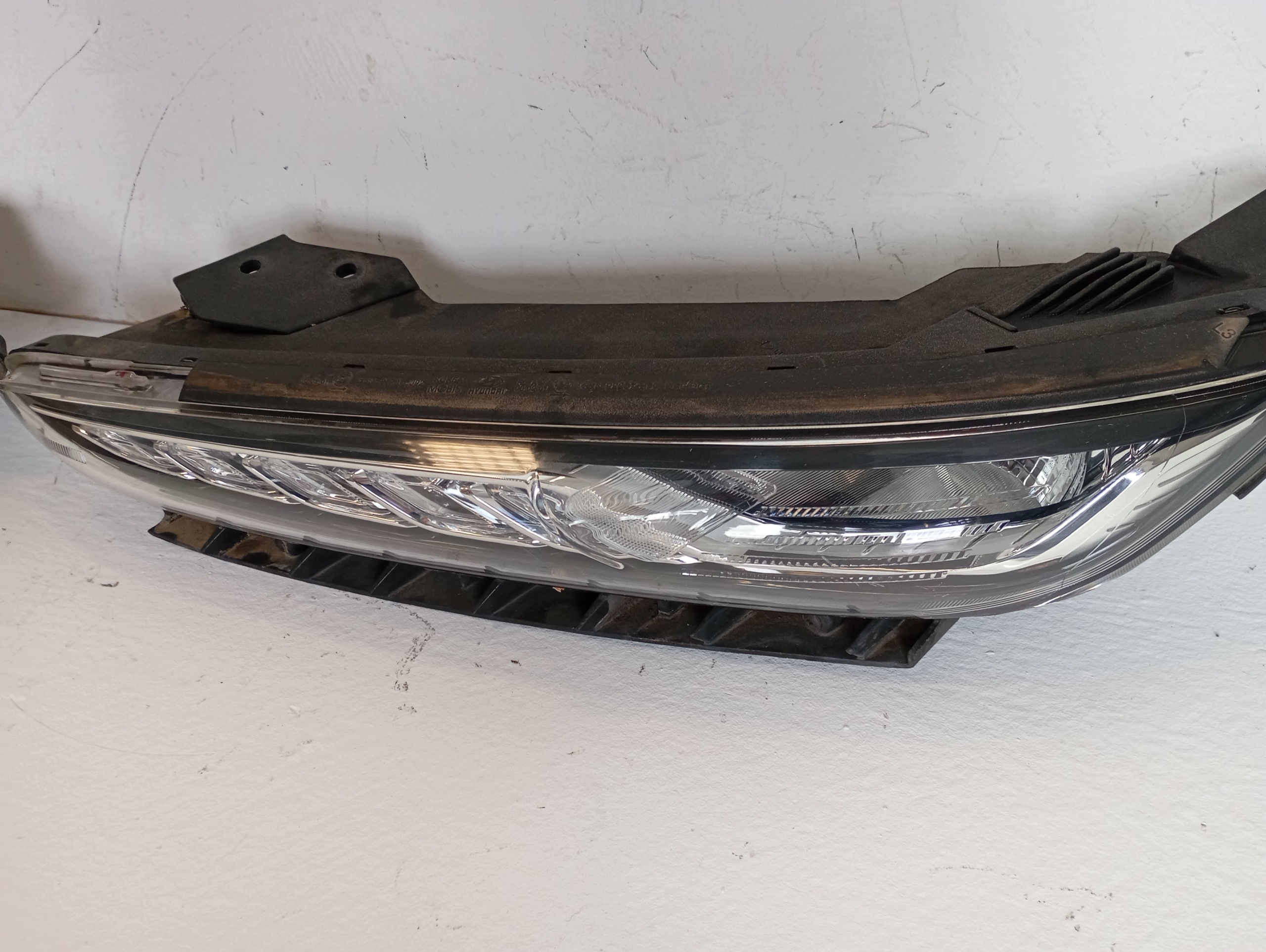light left upper HYUNDAI KONA 19R 92207-J9000