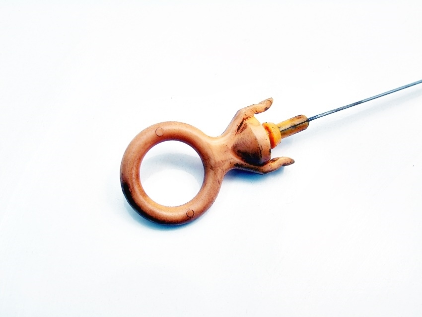 BAGNET OLEJU 1.4 16V GOLF IV BORA I LUPO LEON AROS Numer katalogowy części 036115611E