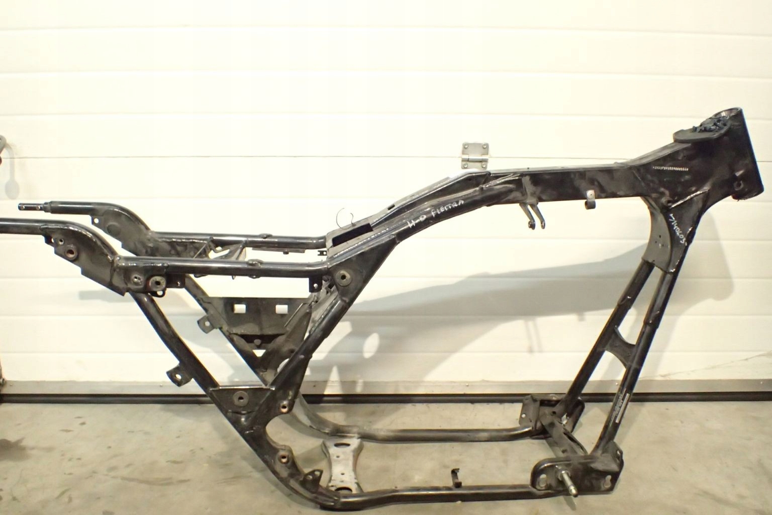 140603-1111 - Harley Davidson Electra Glide Frame 2006