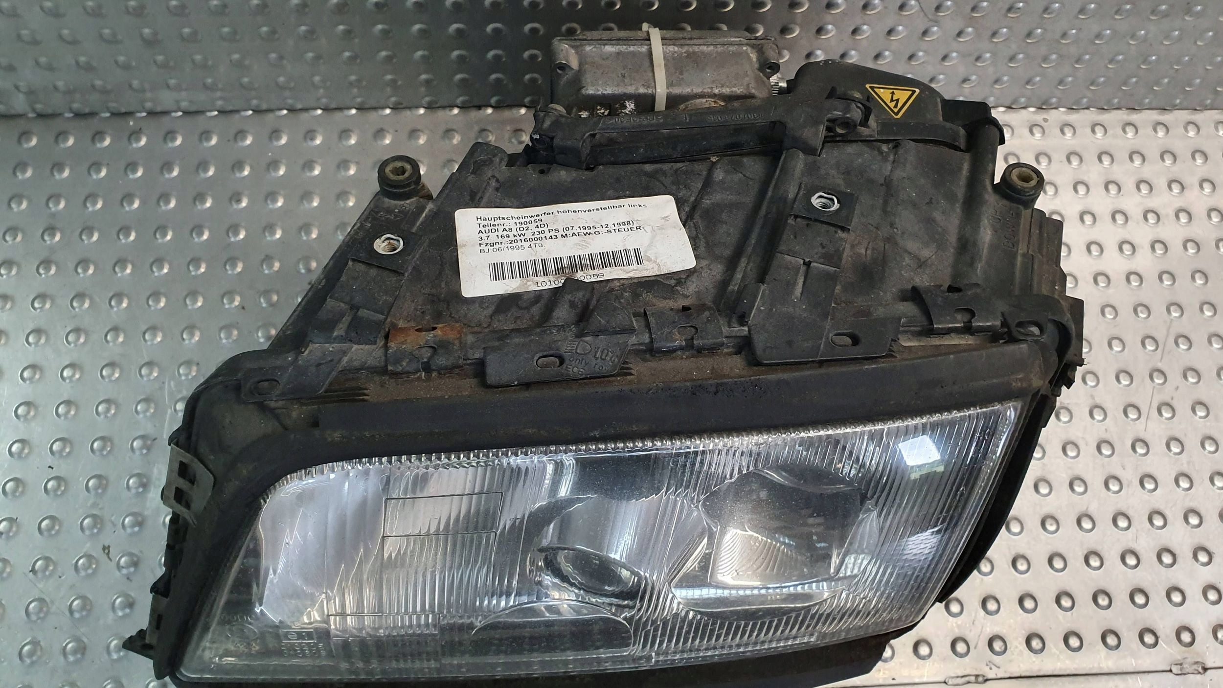 light front left XENON AUDI A8 D2 94