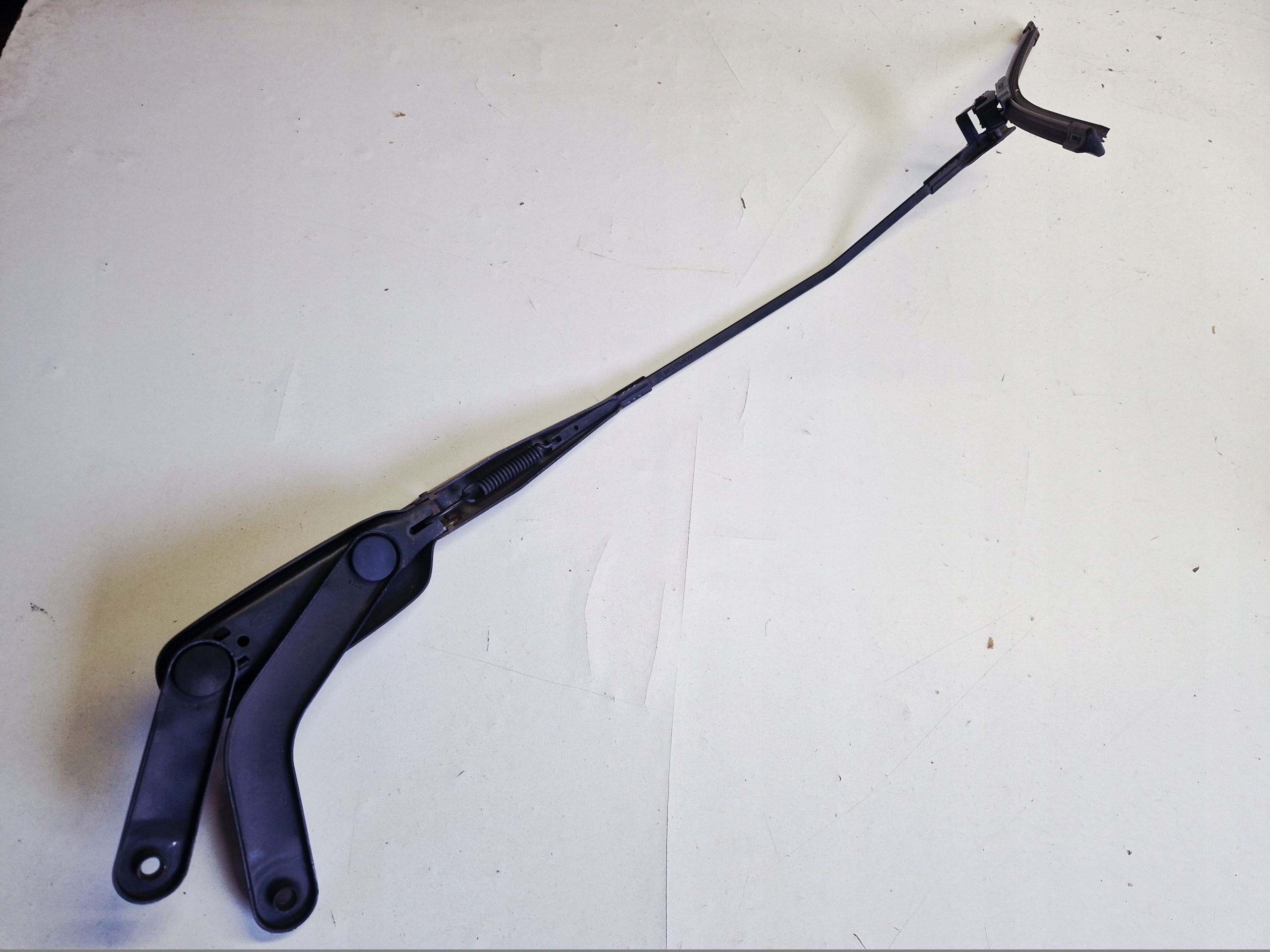 FORD C-MAX MK1 wiper arm front cover 3M51-17526-CA