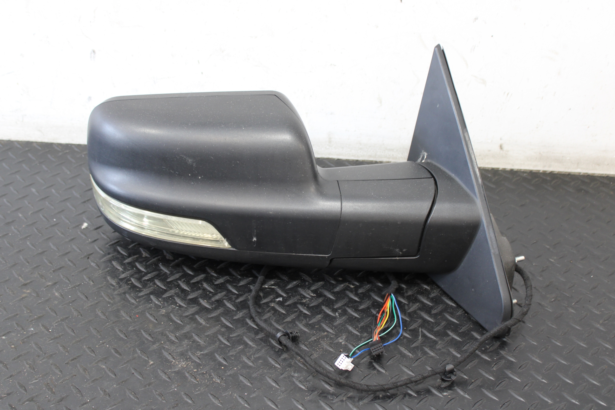 mirror right 10 vertical DODGE RAM V 5