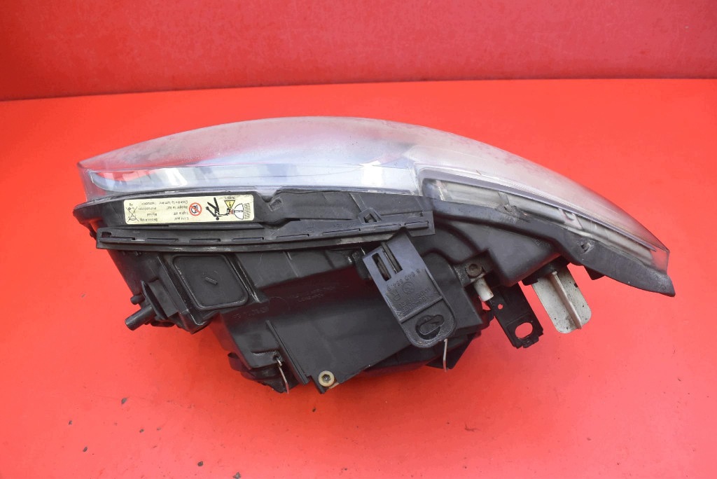 REFLEKTOR right light front BIXENON EU 7170292-02 BMW E87 LIFT 07-12