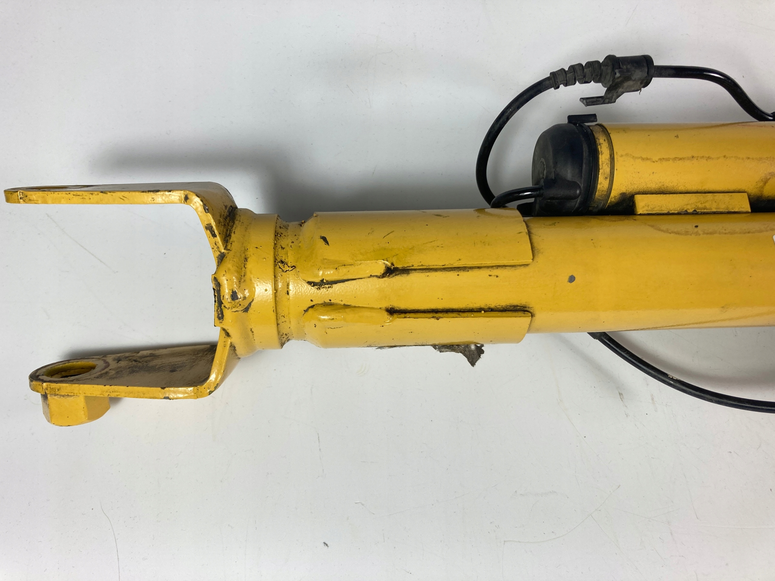 Dodge Challenger SRT Hellcat 2015-23 shock absorber aktywny left front