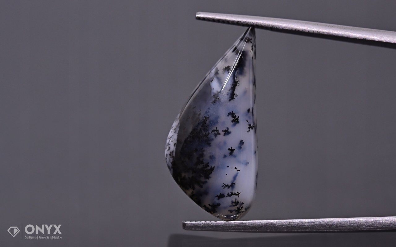 Dendritový achát z Turecka kabošon nepravidelný 24,