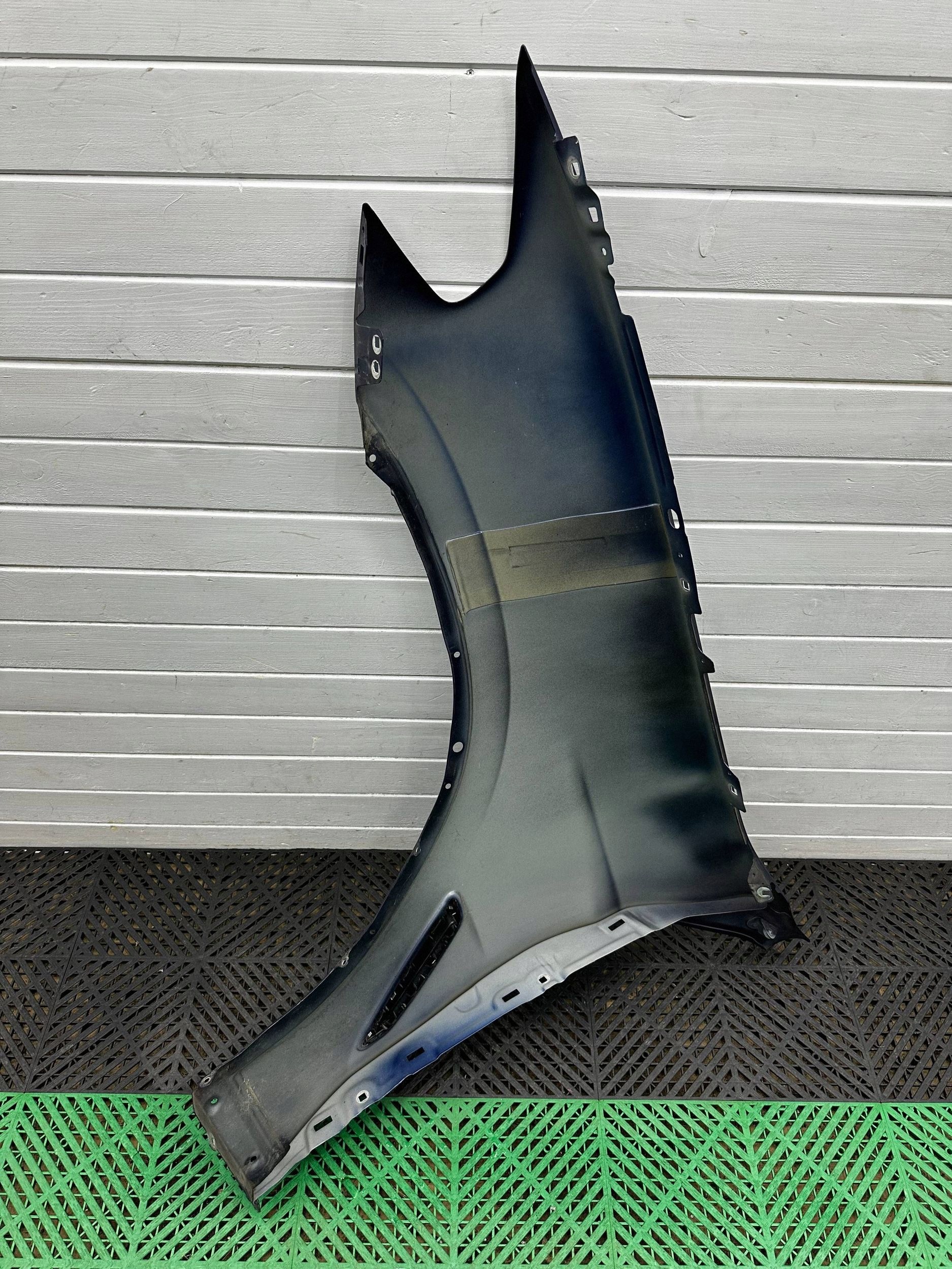 fender front side right BMW iX3 G08