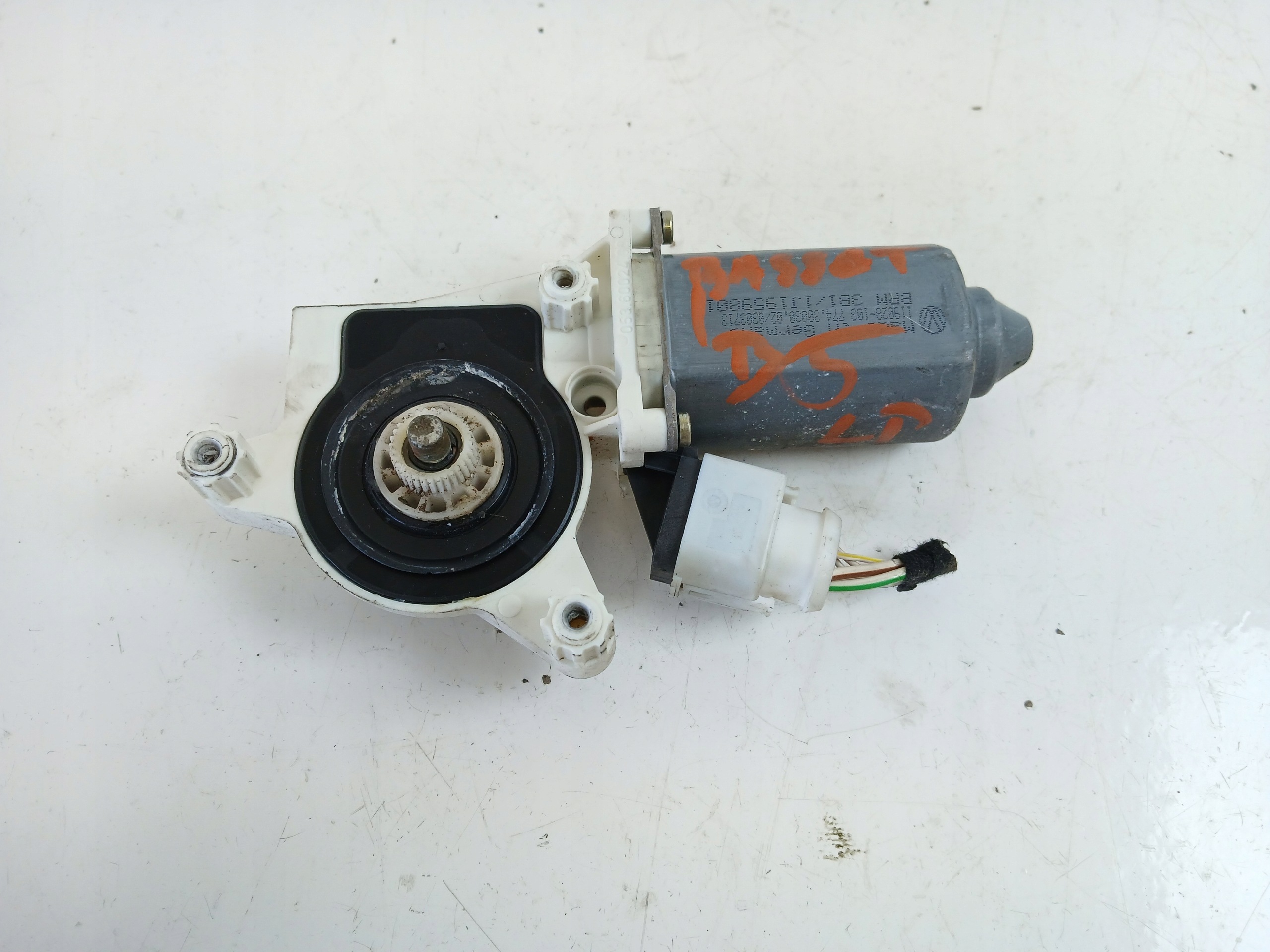 VW PASSAT B5 mini motor windows right front 3B4837751A