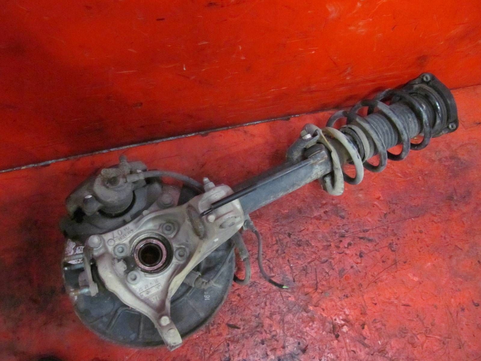 VW PASSAT B6 3C 2.0 TDI BMP swing shock absorber McPherson right front