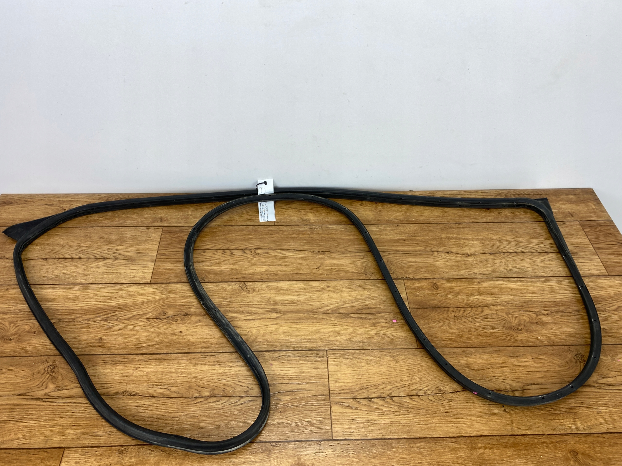 gasket door windows right side Dodge Ram 1500 2019+