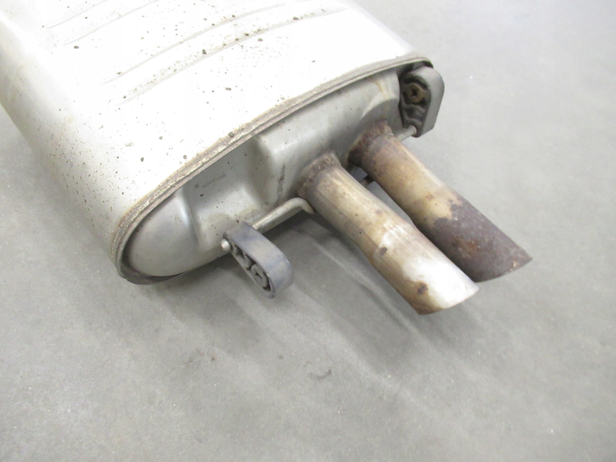 silencer rear exhaust pipe BMW e60 e61 2.5 3.0 M57n 177km 218km