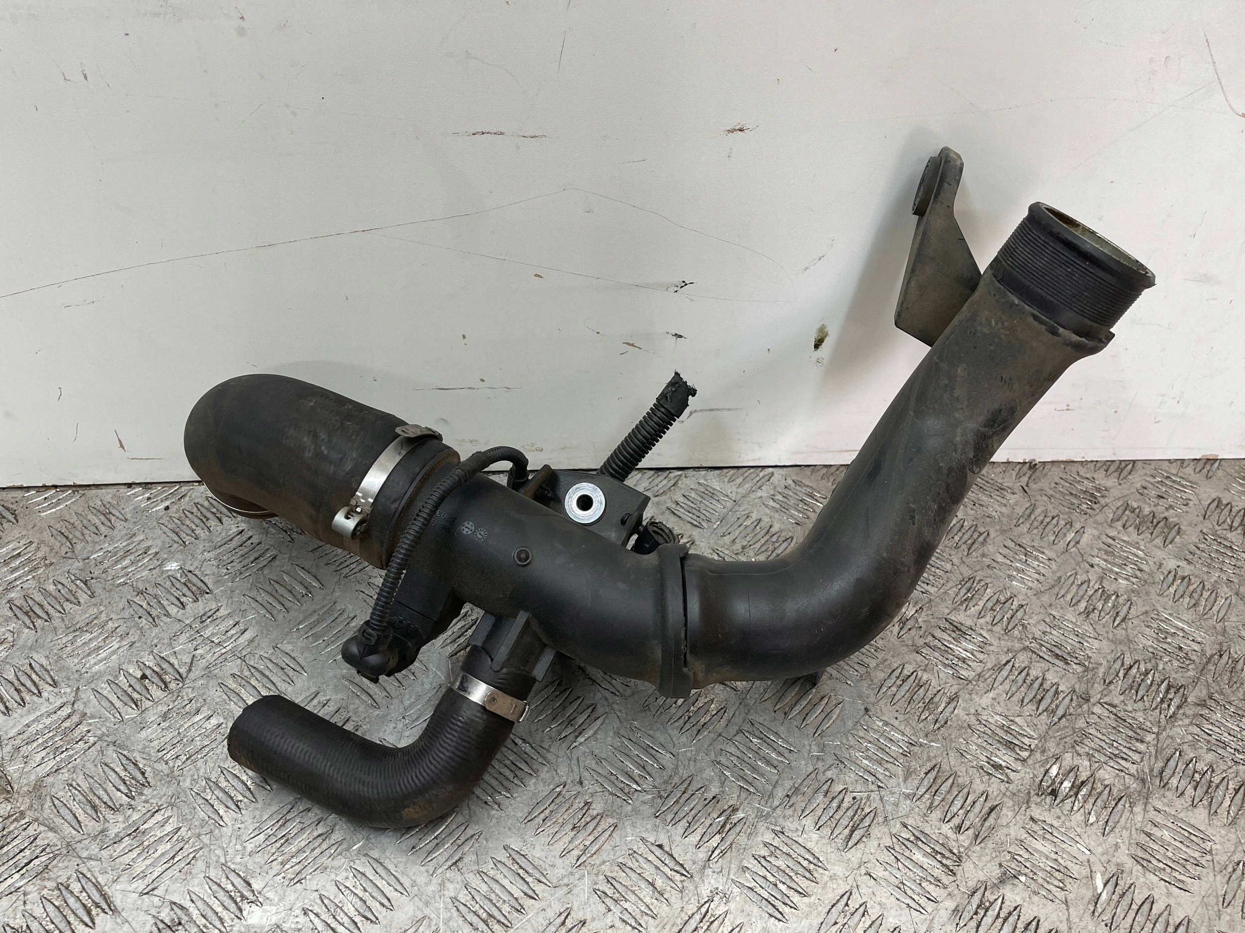 Schlauch intercooler FIAT TIPO II 2 15- 1.4 T-JET D432