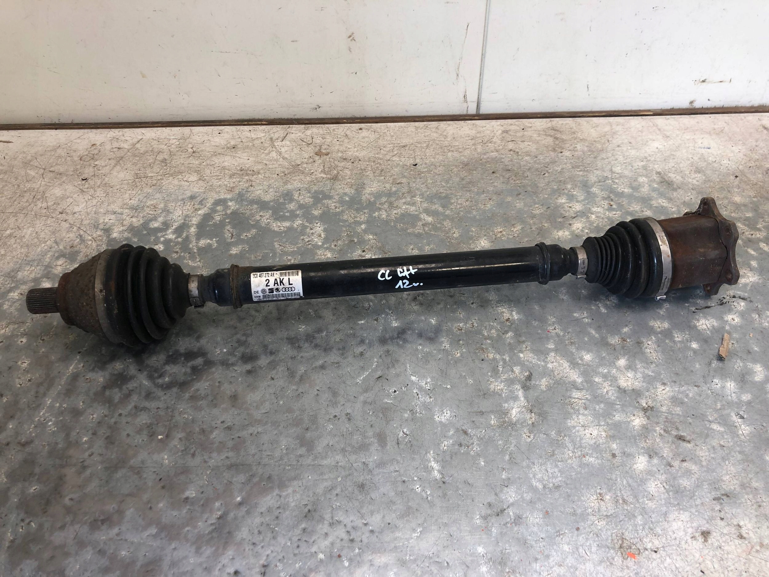 semi-axis left VW POLO CROSS 6Q0407271DA