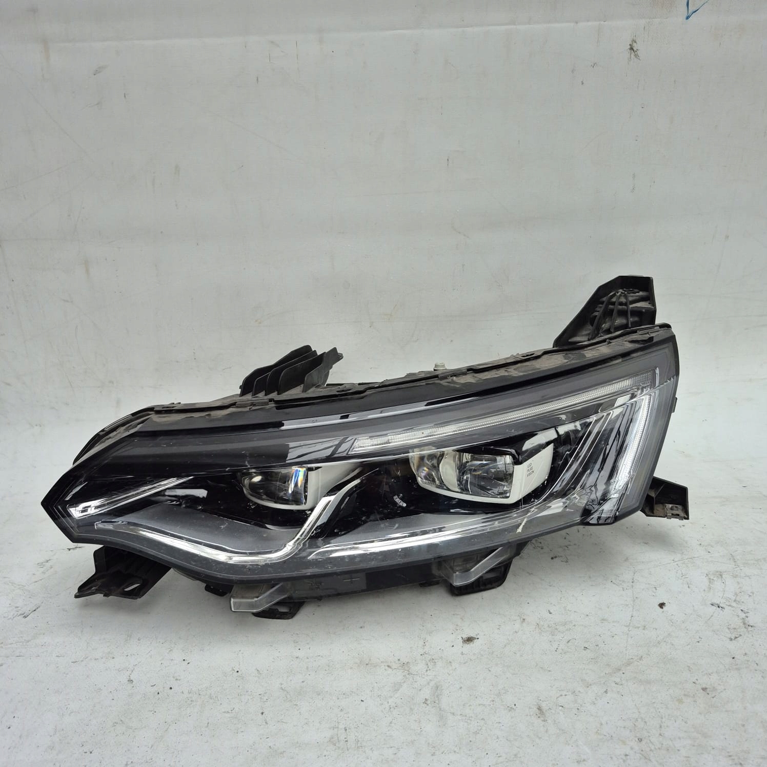 RENAULT TALISMAN 15- light left front front FULL LED 260602488R