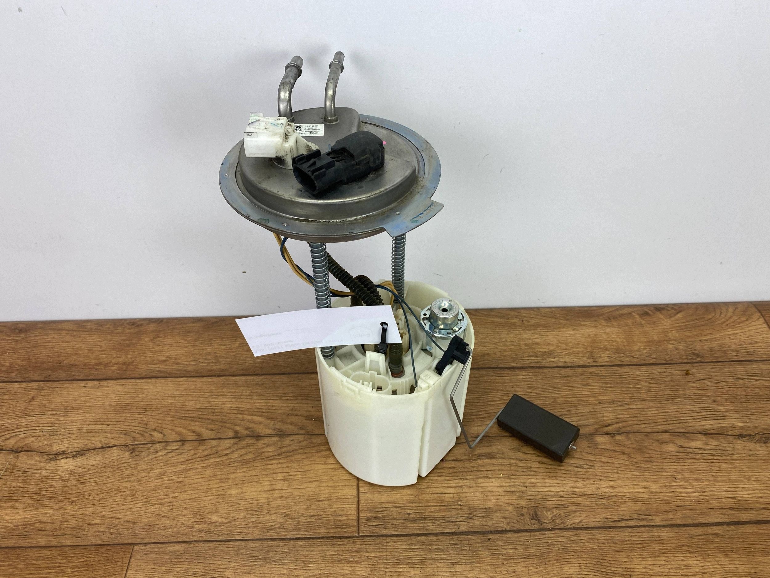 feed pump Cadillac Escalade IV 2015+