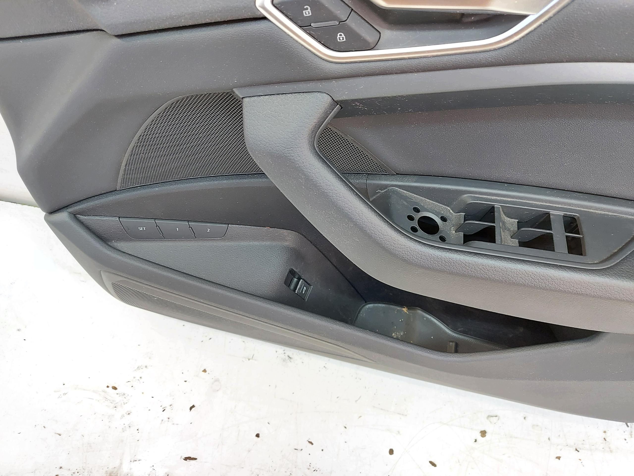 Audi Q8 E-TRON SportBack 4KE upholstery side door right right front