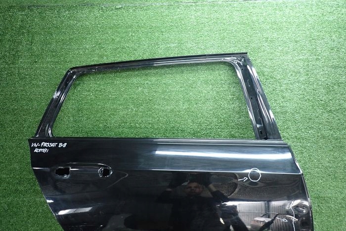 VW PASSAT B9 KOMBI Tür rechts hinten heck
