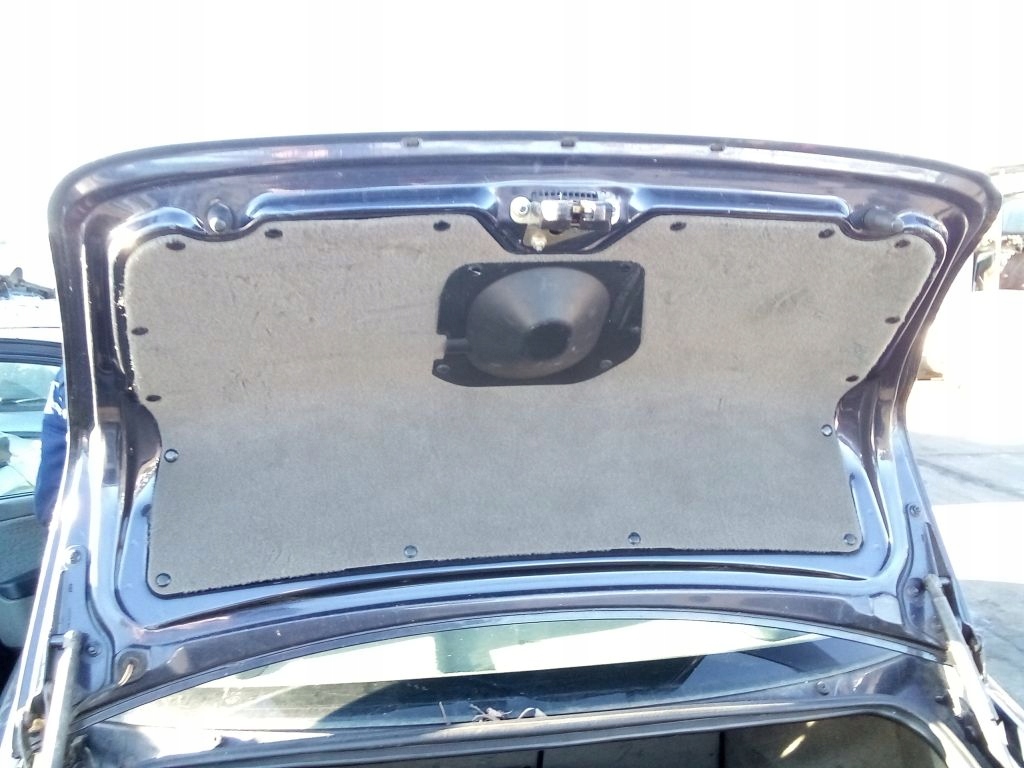 Lada Kalina sedan boot door rear
