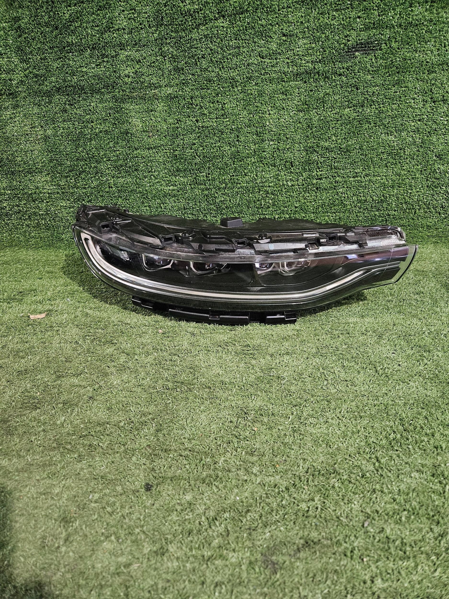 REFLEKTOR right front KIA SOUL II 20- FULL LED NR.R1772