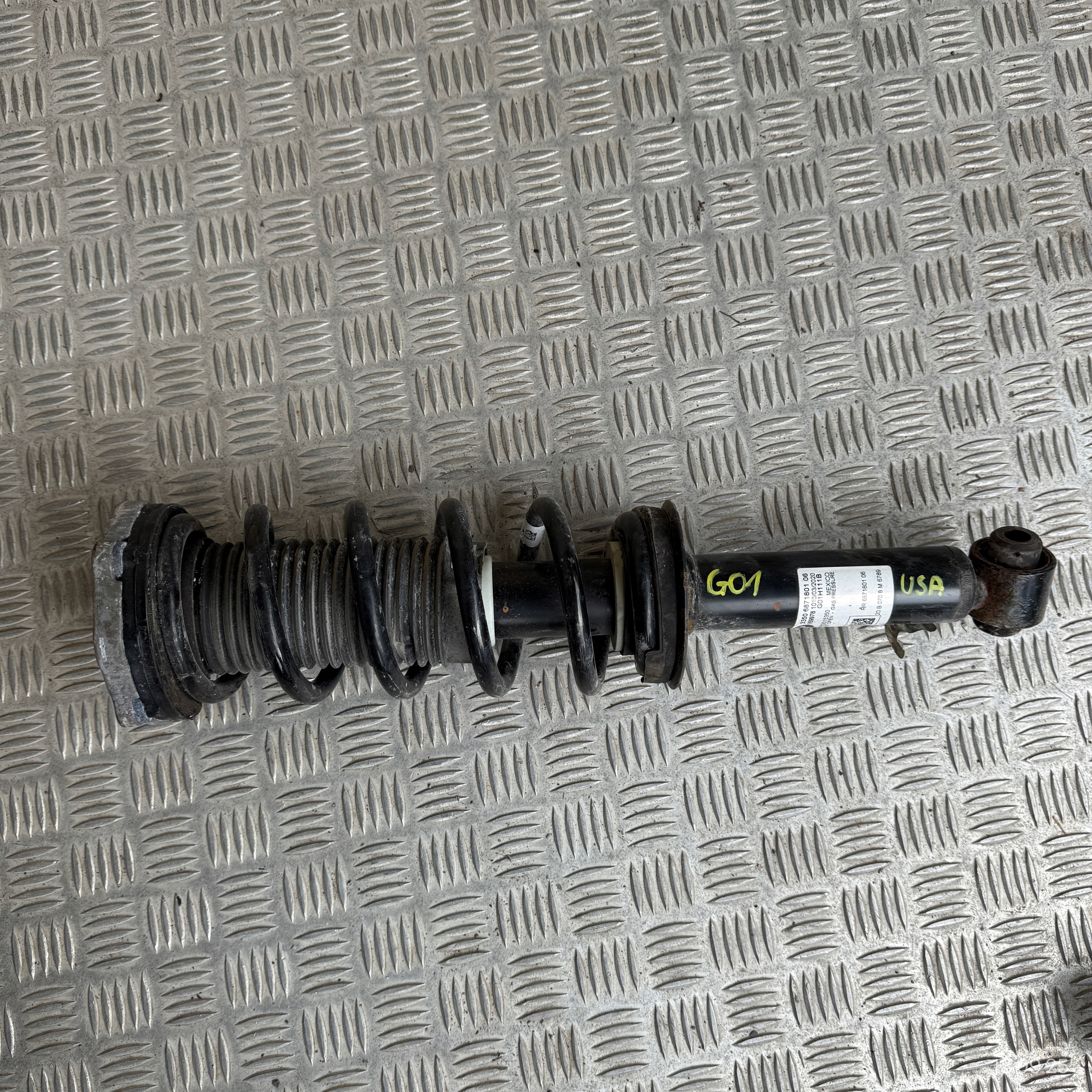 shock absorber rear left / right BMW X3 G01 6871801