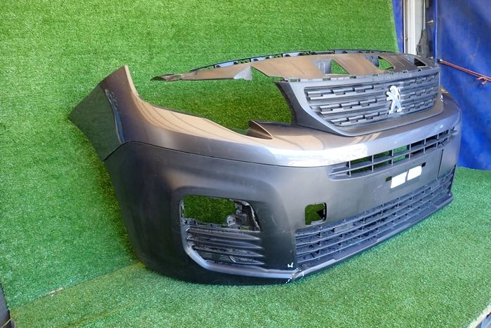 PEUGEOT PARTNER IV 18- front bumper front