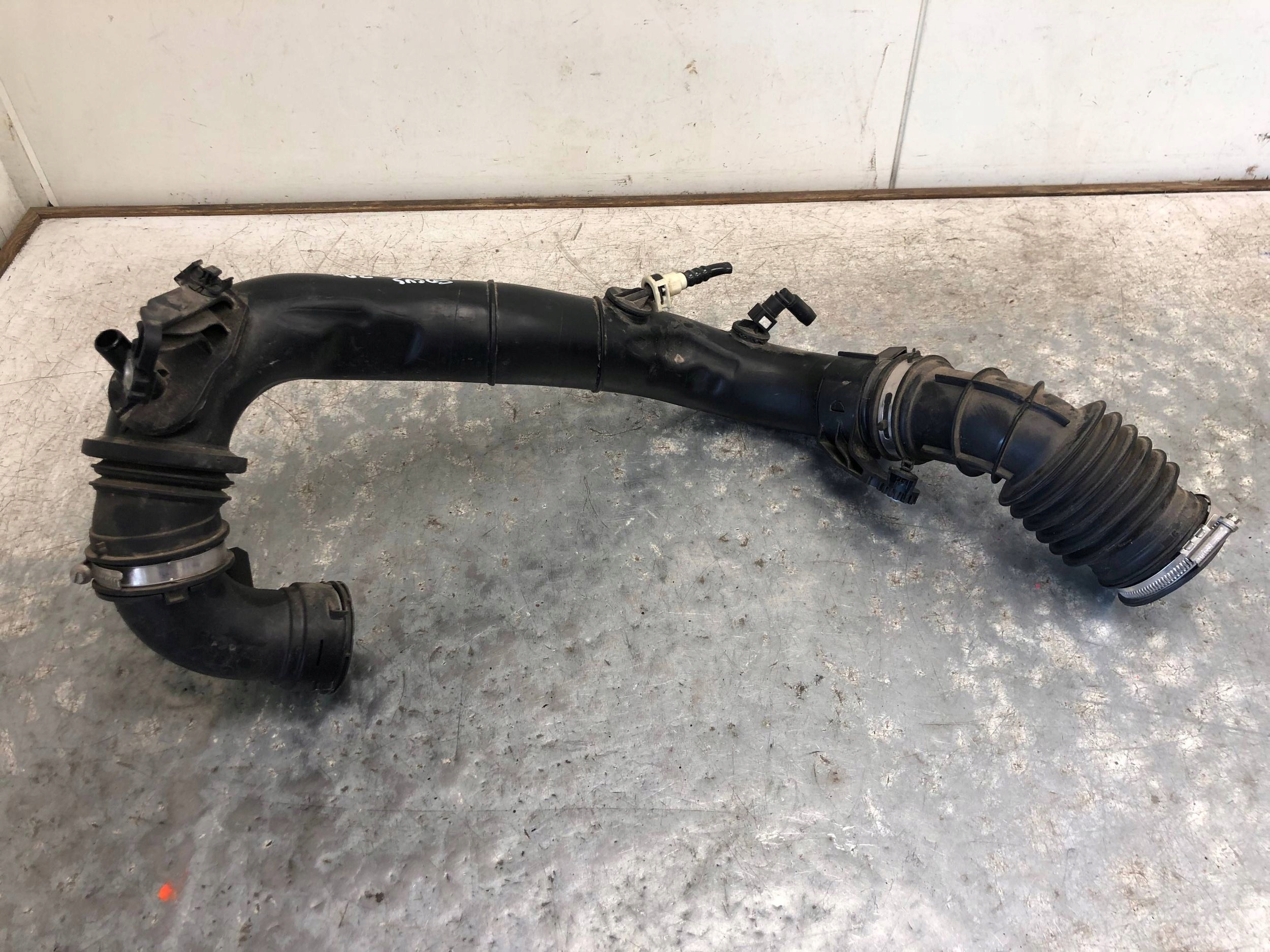 pipe air hose FORD FOCUS MK4 JX61-9R504-CA JX61-9C623-CC
