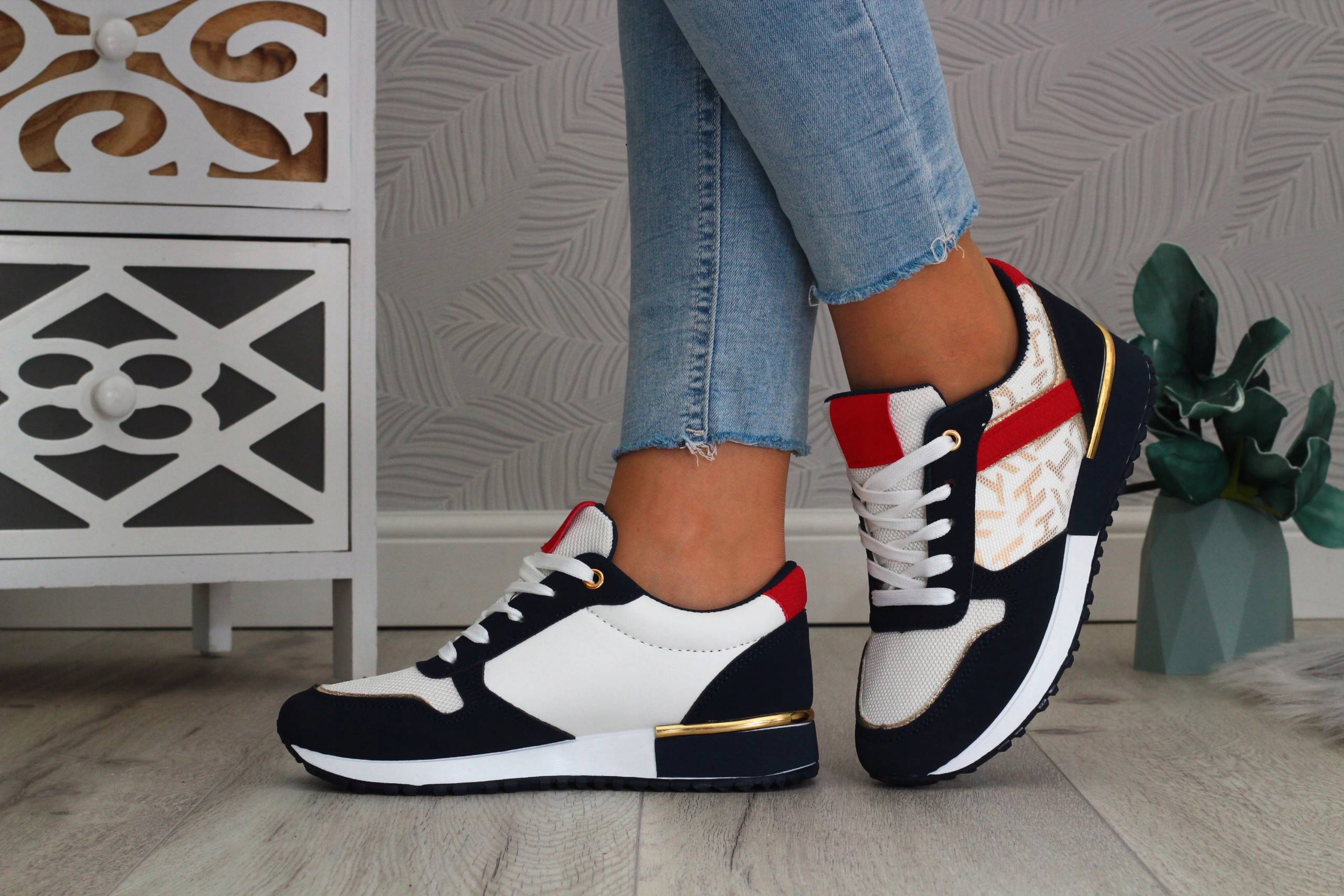 BUTY Damskie ADIDASY Buty sportowe Stylowe Rozmiar 39