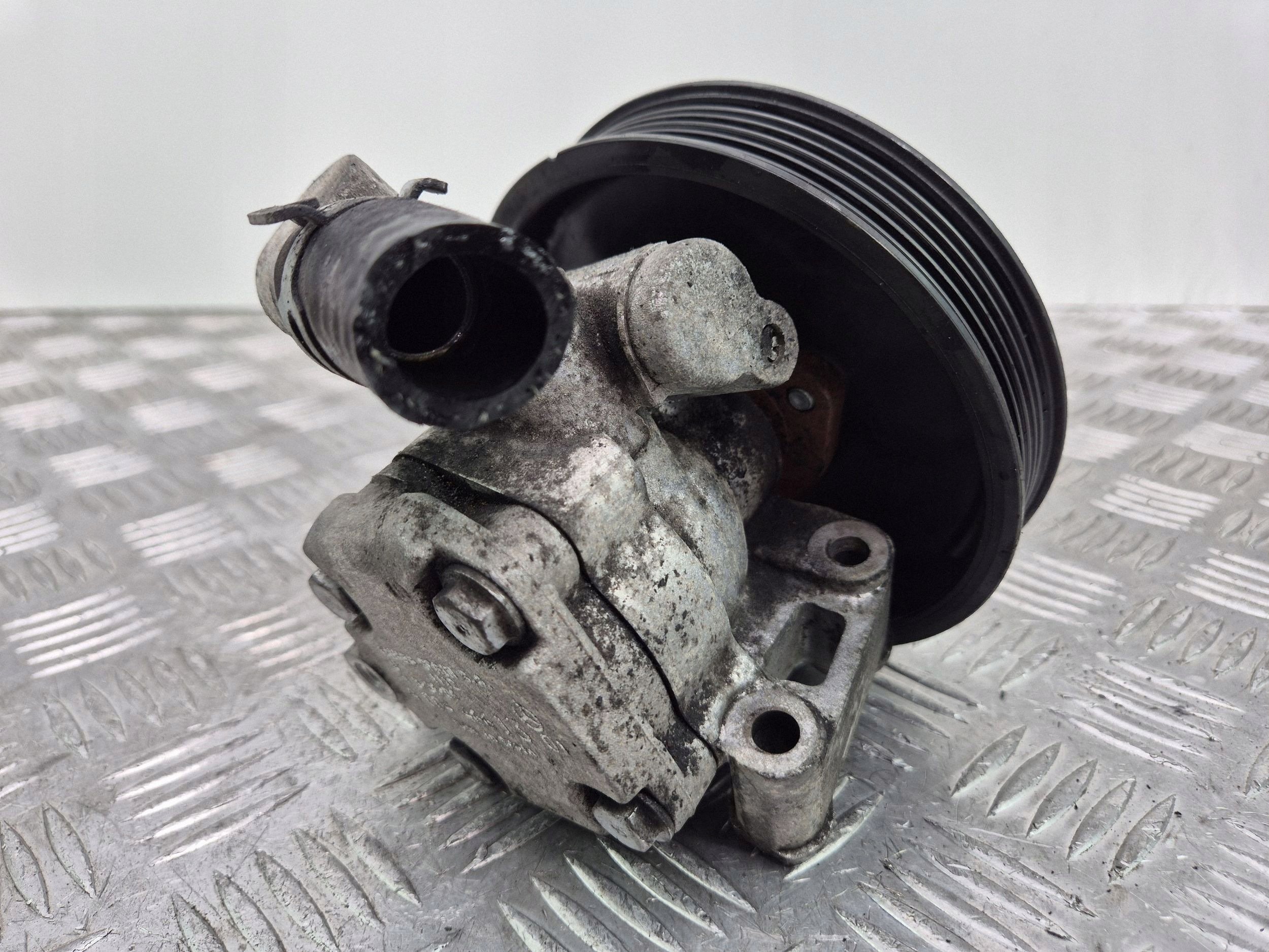 Mercedes C200 CDI W203 Pompa servosterzo A0044661301 OM 646.963