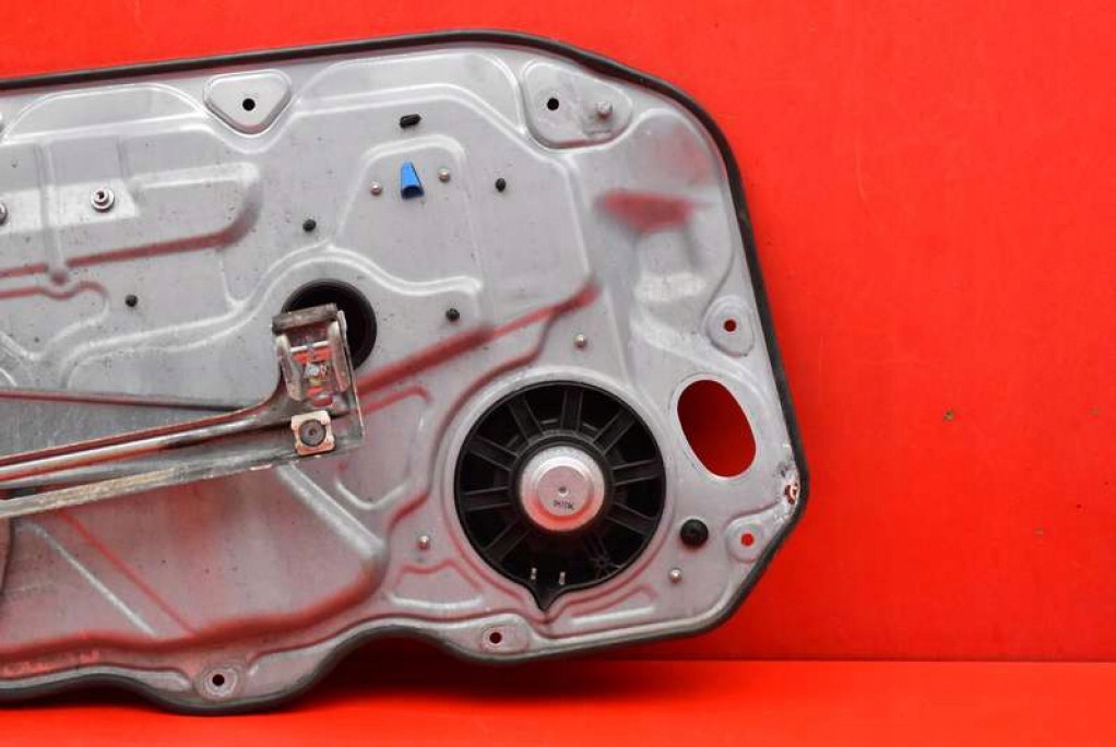 window regulator right front 8679979 VOLVO C30 LIFT 06-12