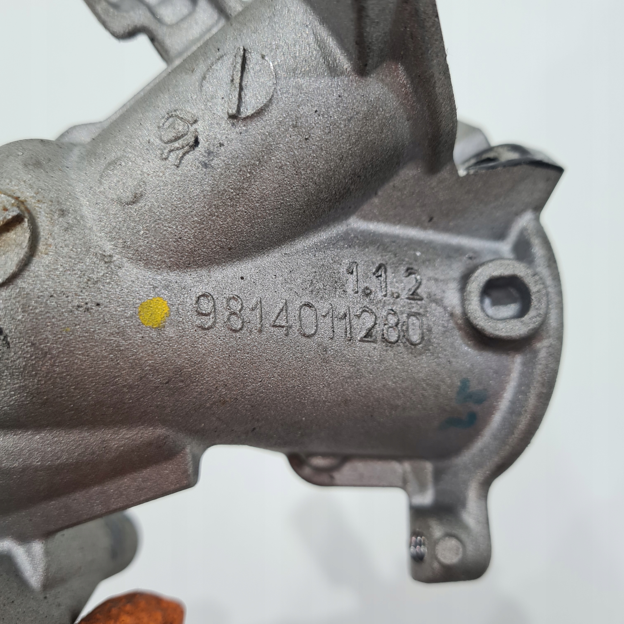 Bride EGR OE 9814011280 PEUGEOT CITROEN