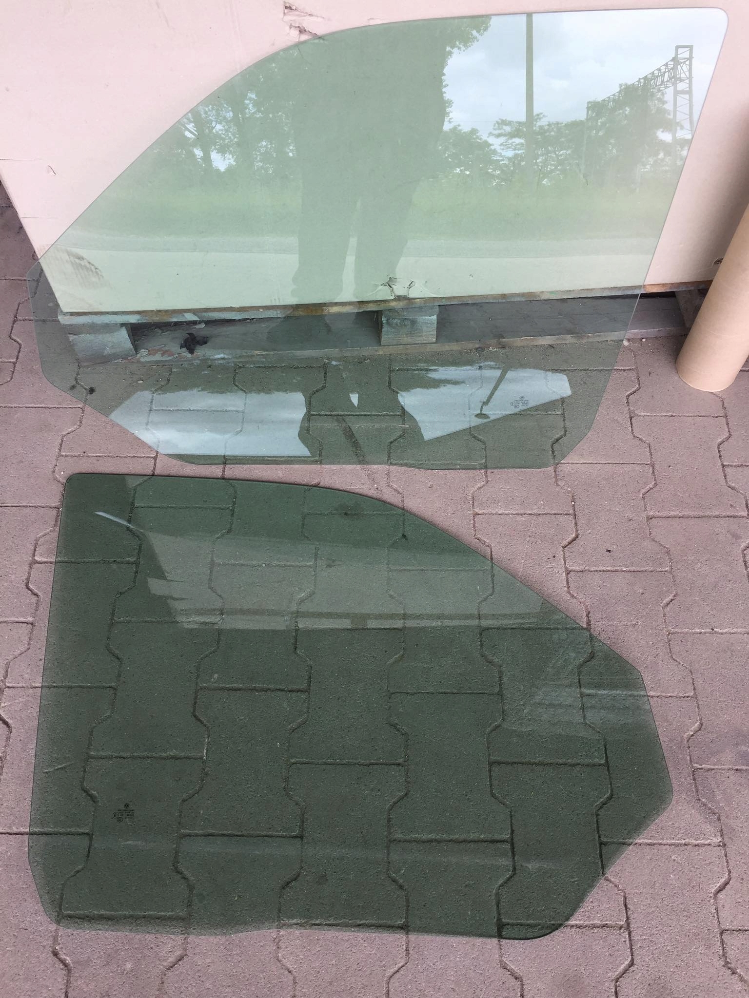 2013R - VW CADDY СТЕКЛО ДВЕРИ ПЕРЕДНИЙ ПРАВЫЙ ЛЕВЫЙ 2013