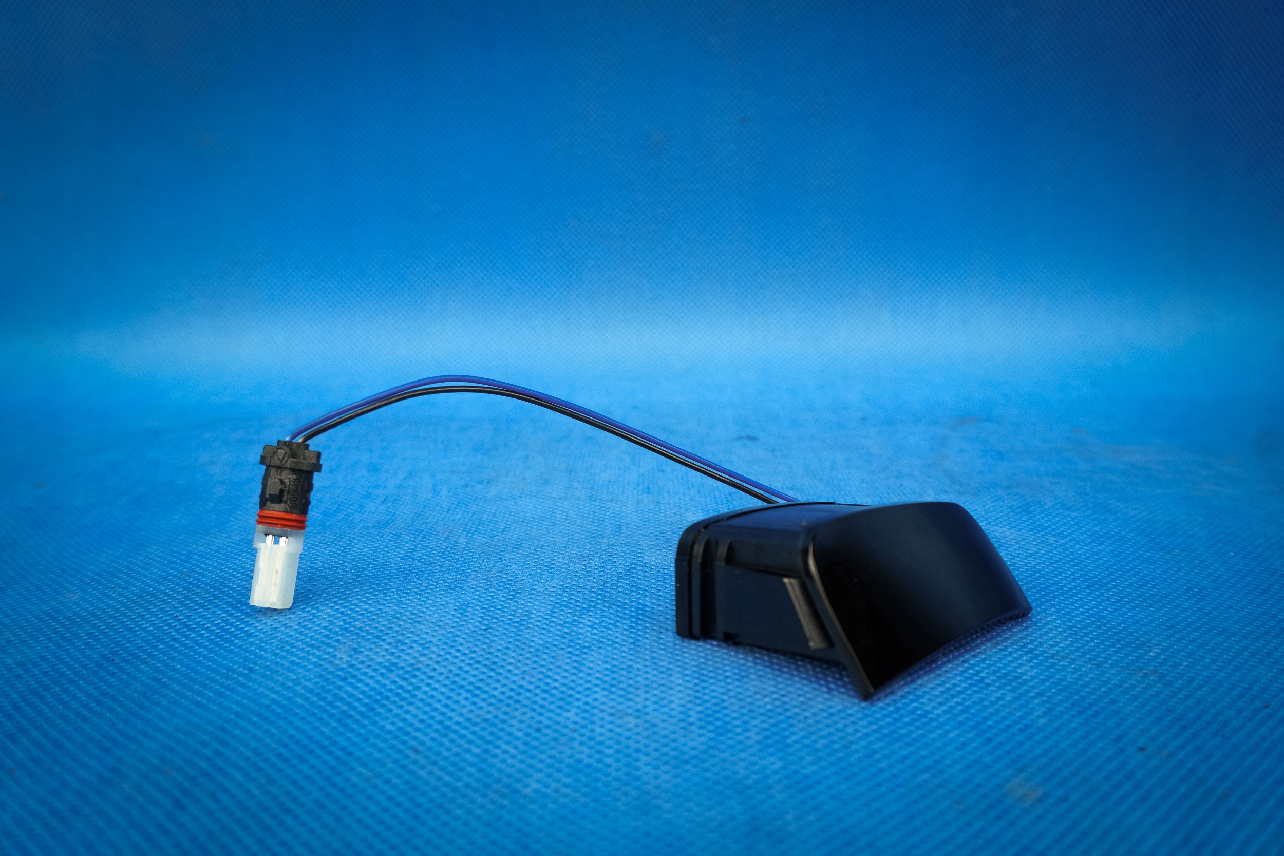 Светодиод ассистента смены ремня Audi A8 4h 4H1949146