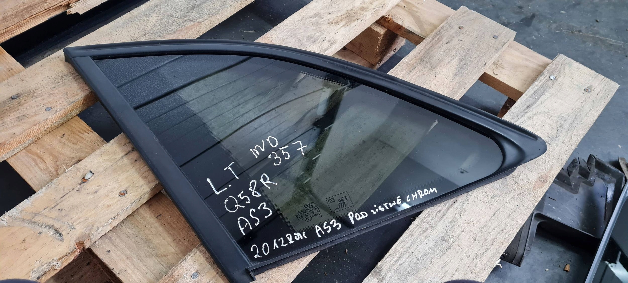 Q5 8R window bodywork left left rear part AS3 12R 8R0845299Q