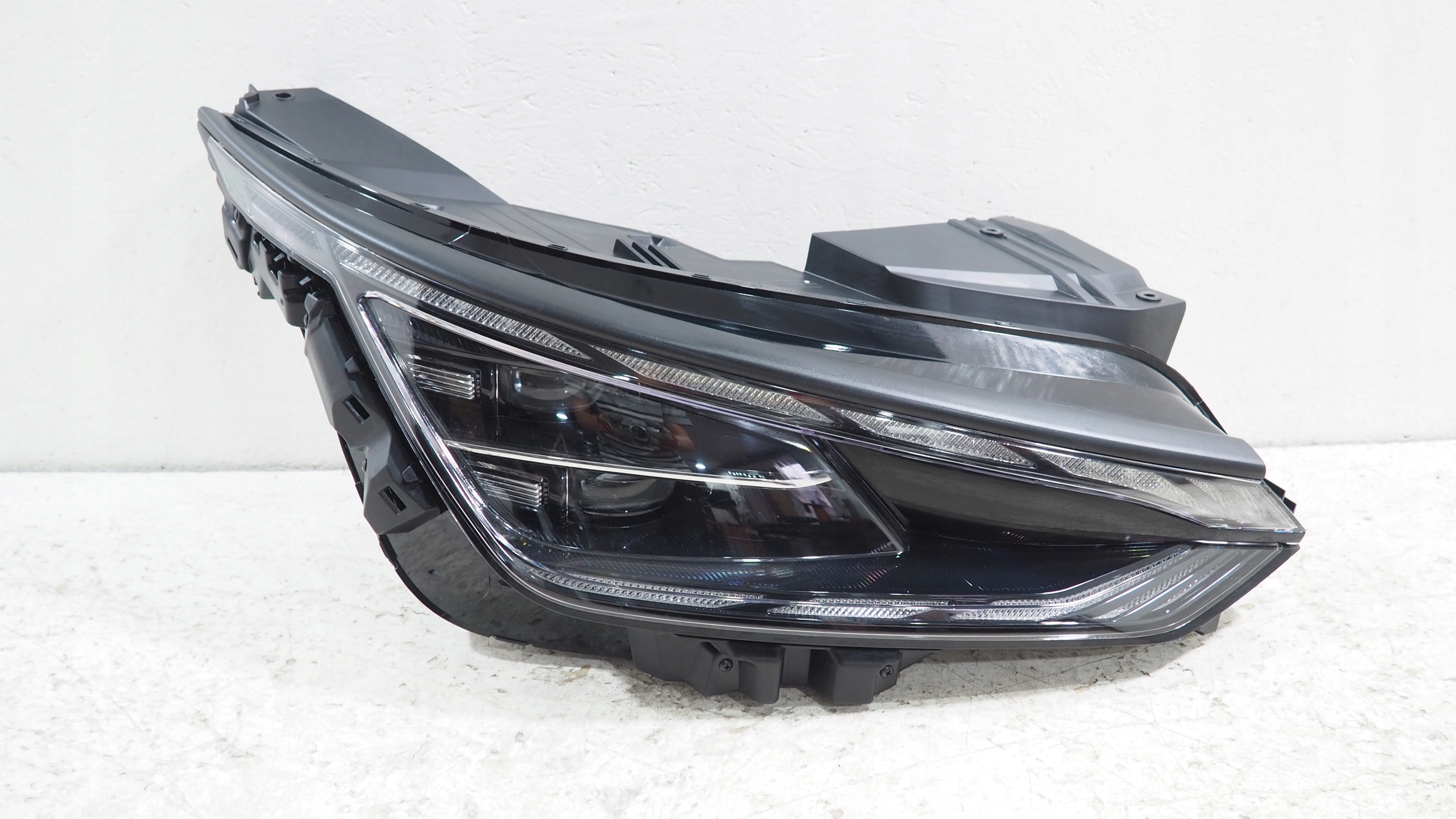 Kia EV6 light Full Led right front 92102-CV1