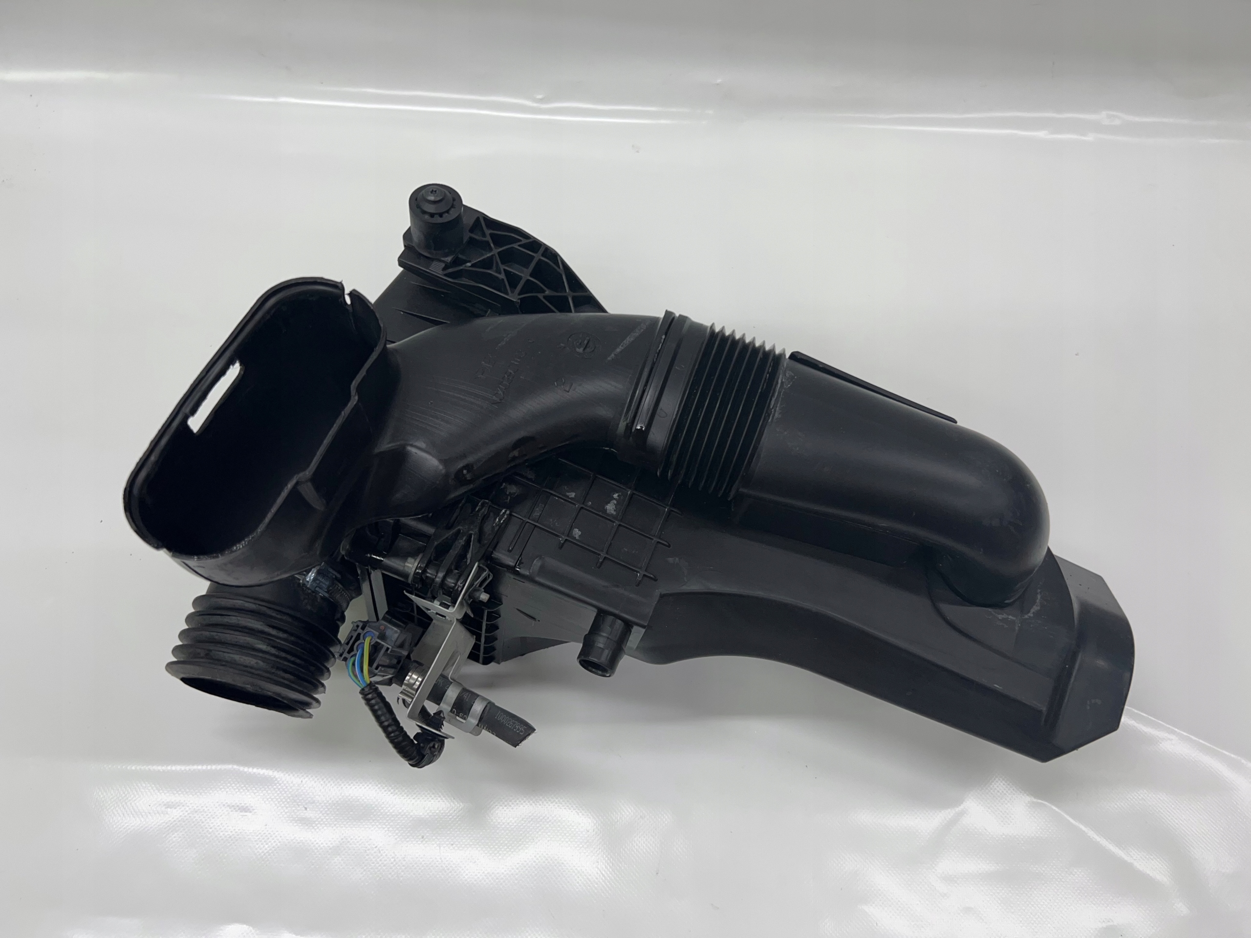 FIESTA MK7 КОРПУС ПОВІТРЯНОГО ФІЛЬТРА 8V21-9600-AG